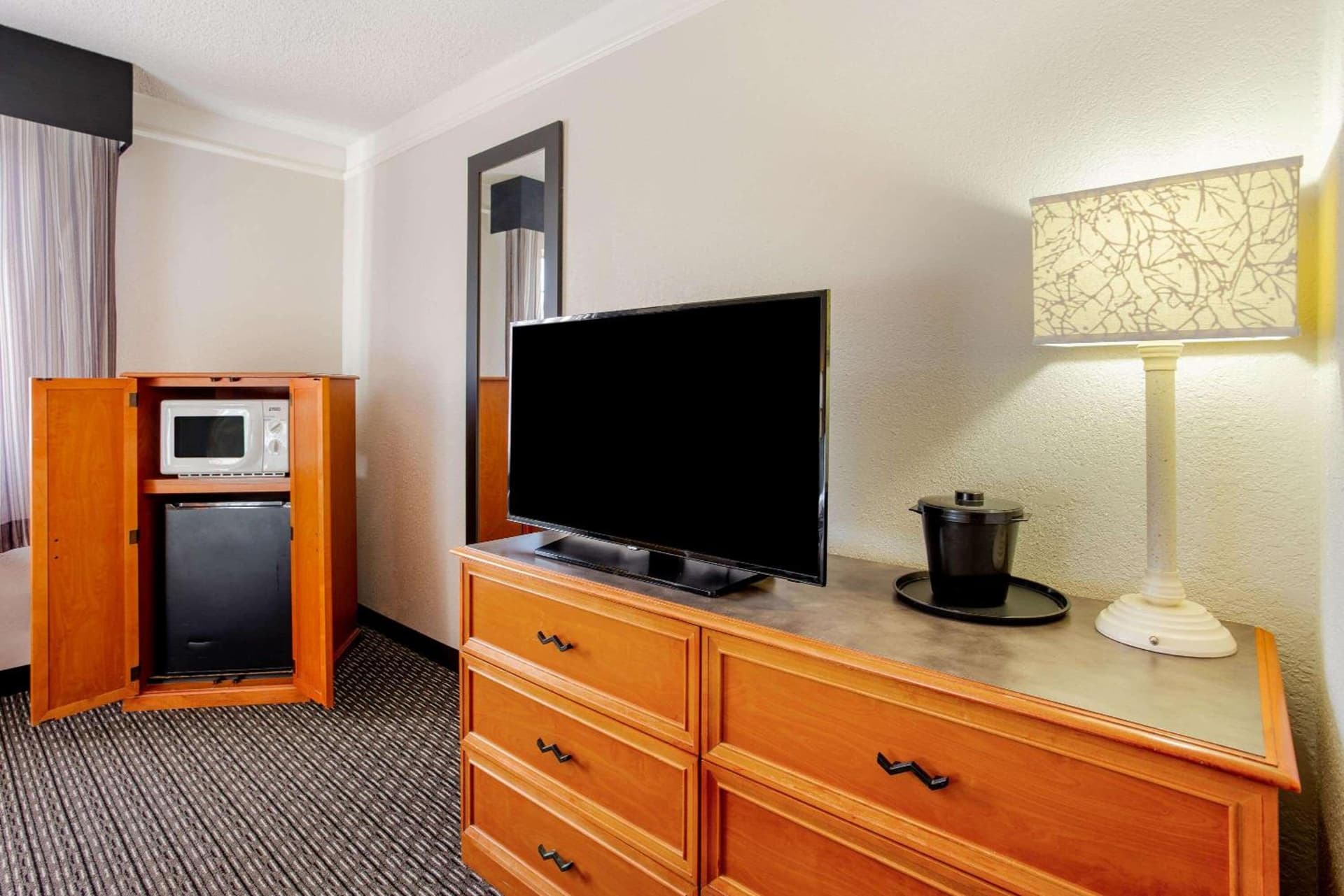 La Quinta Inn by Wyndham Champaign gallery photo in Champaign, IL — image 41