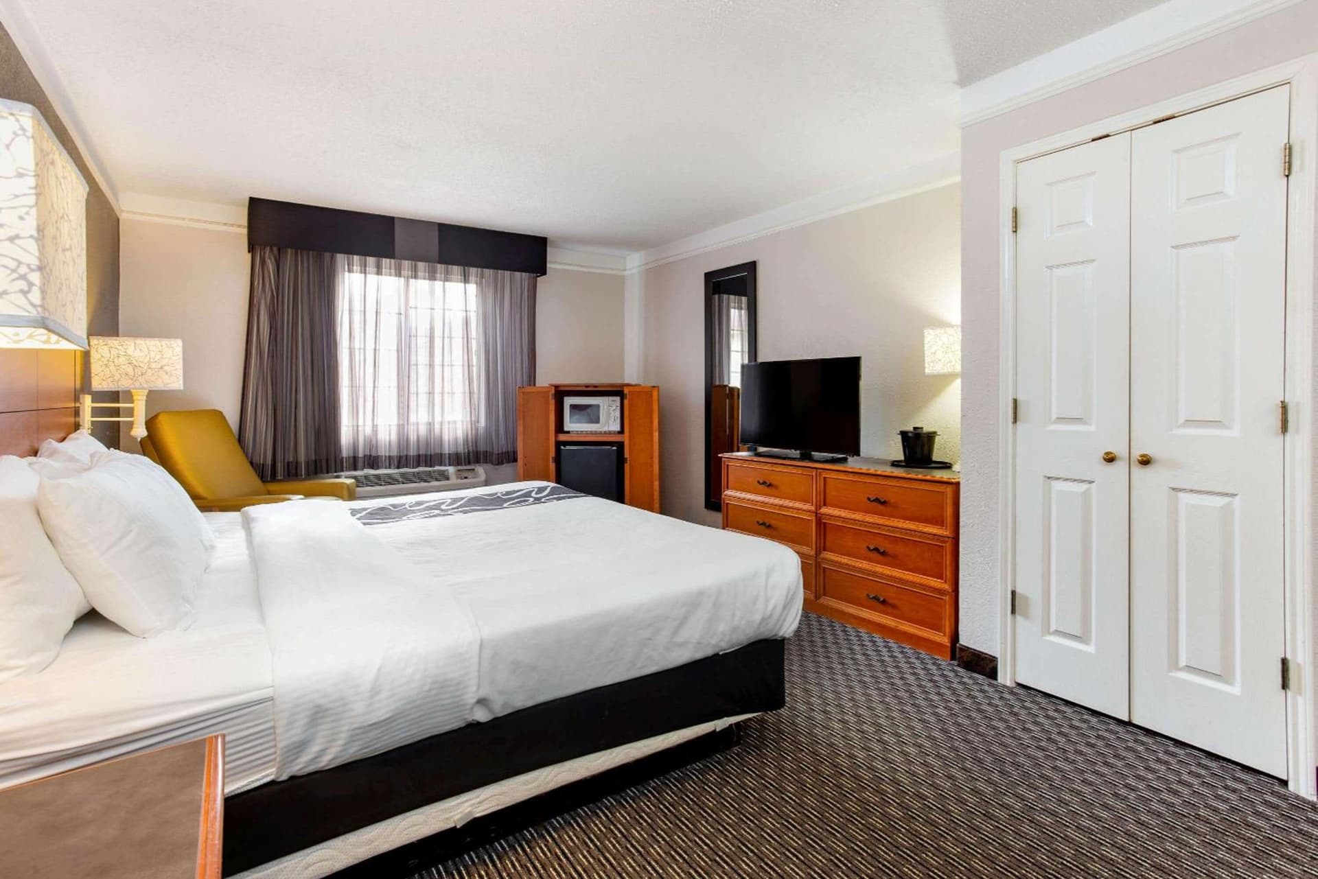 La Quinta Inn by Wyndham Champaign gallery photo in Champaign, IL — image 23