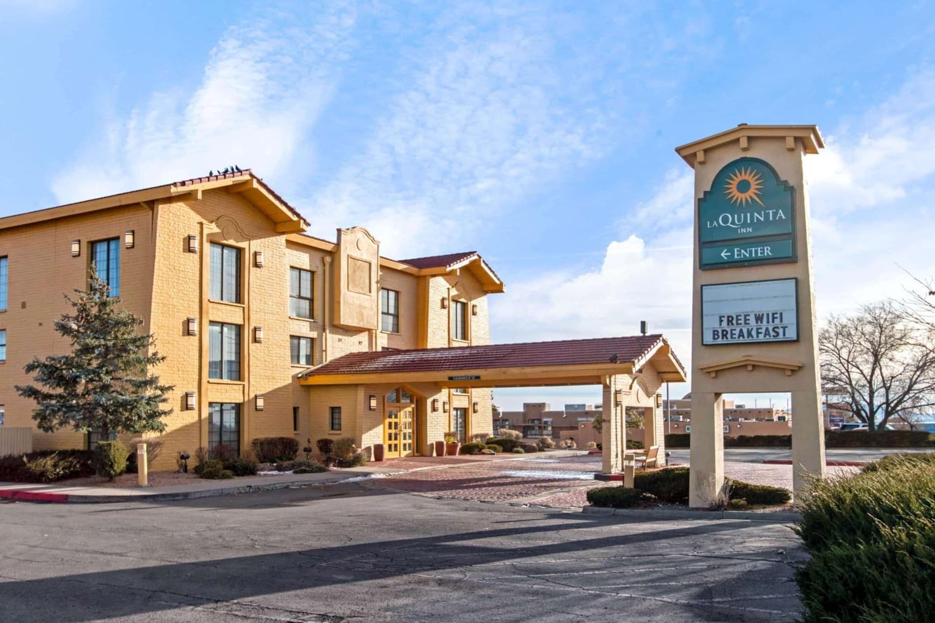 La Quinta Inn by Wyndham Santa Fe featured exterior or lobby in Santa Fe, NM — similar hotel