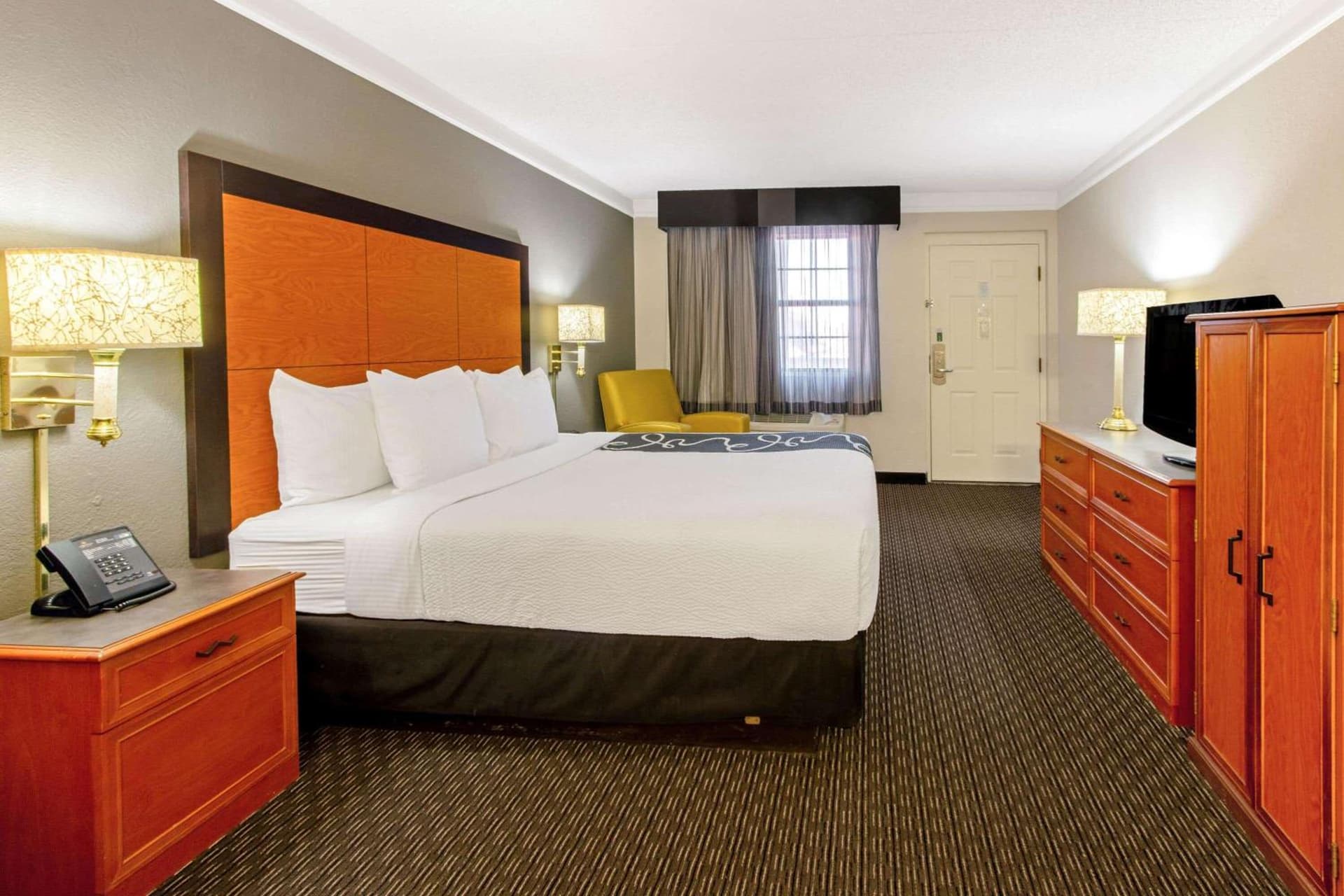 La Quinta Inn by Wyndham Santa Fe gallery photo in Santa Fe, NM — image 9