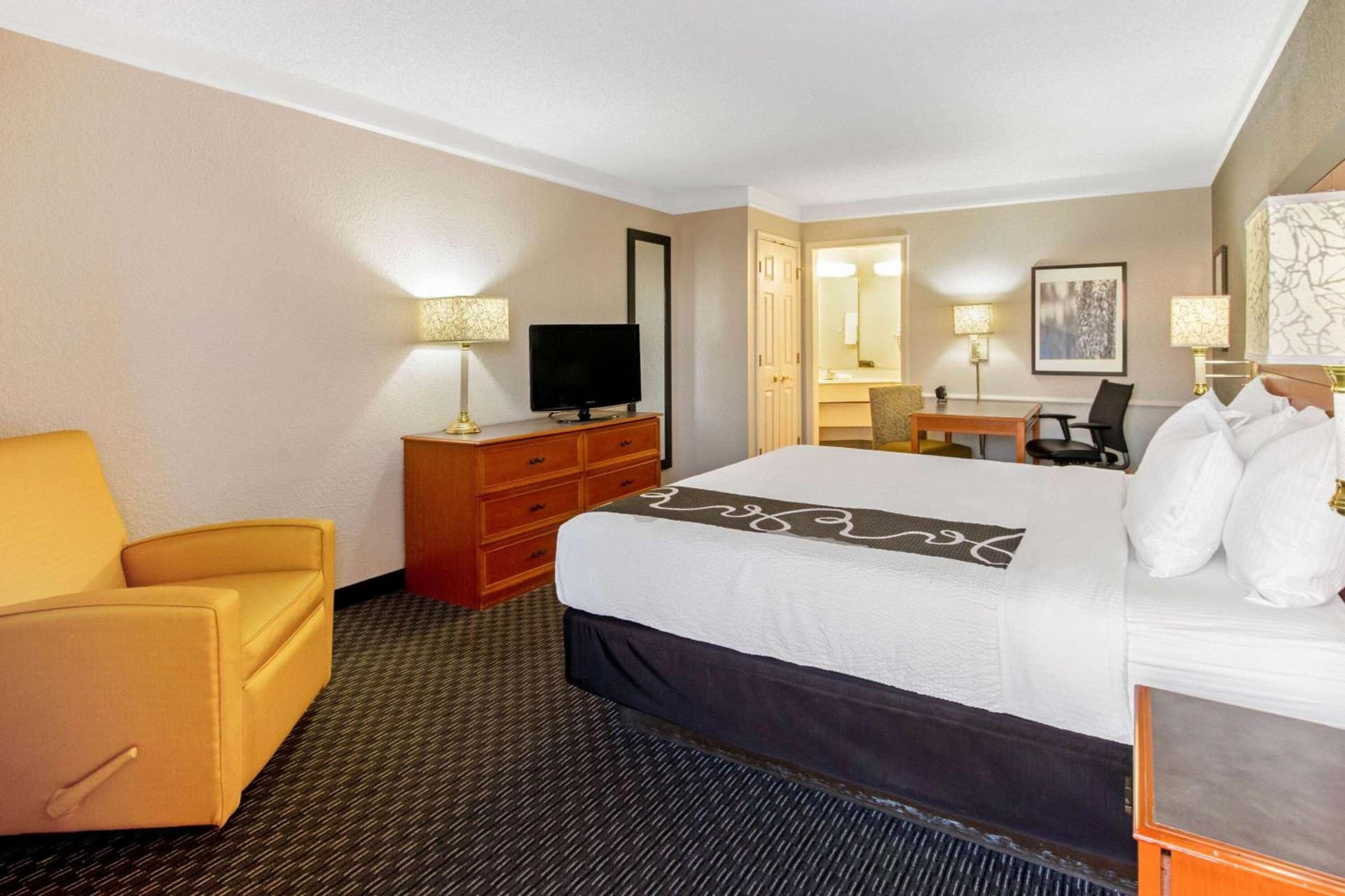 La Quinta Inn by Wyndham Santa Fe gallery photo in Santa Fe, NM — image 4