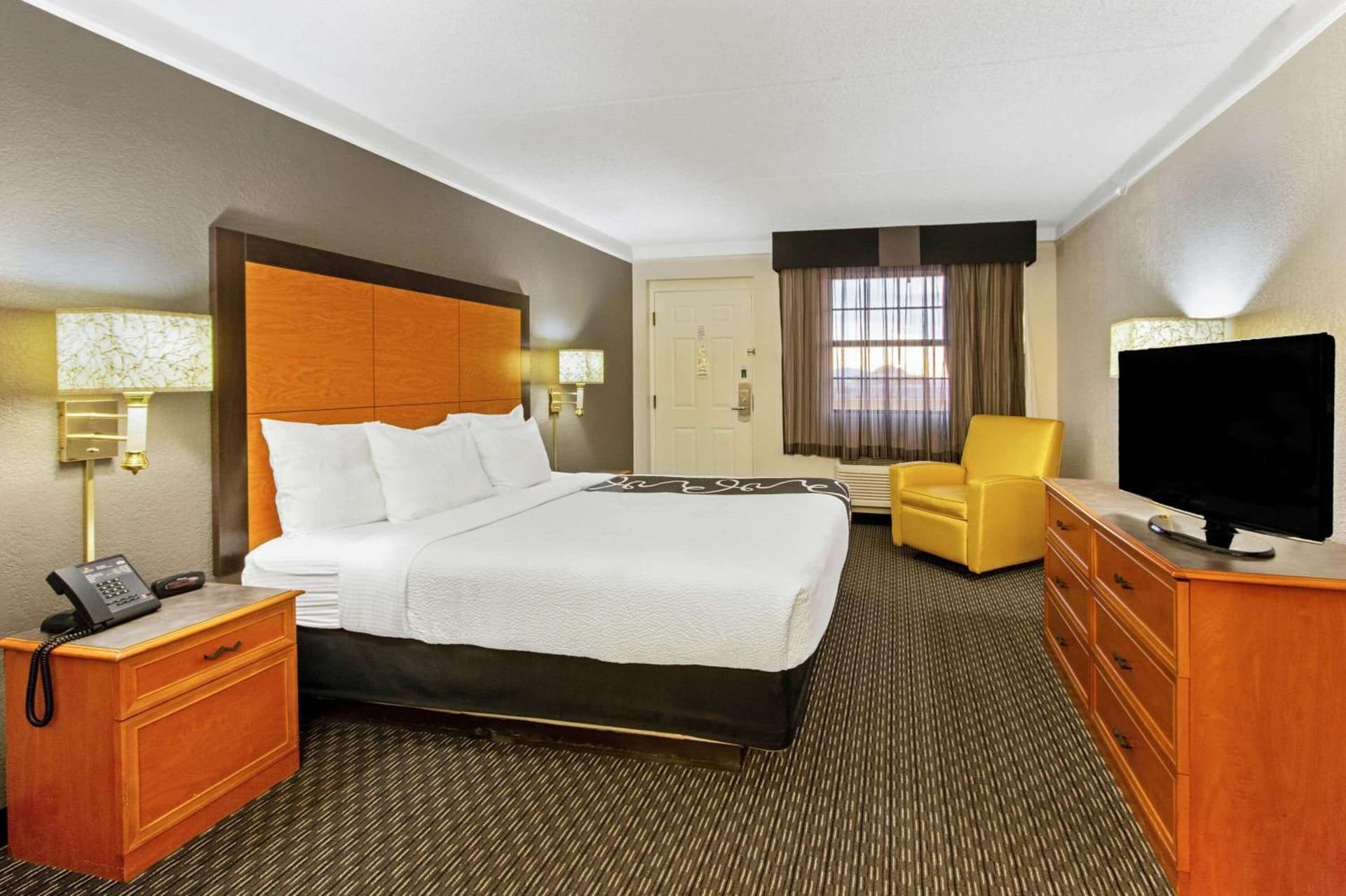 La Quinta Inn by Wyndham Santa Fe gallery photo in Santa Fe, NM — image 24