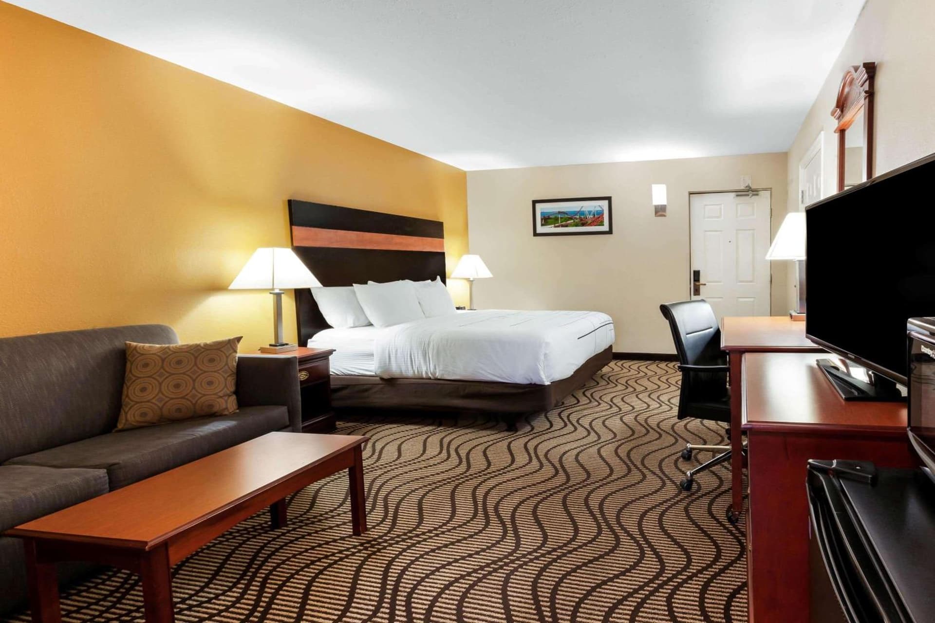 La Quinta Inn by Wyndham Sandusky near Cedar Point gallery photo in Sandusky, OH — image 22