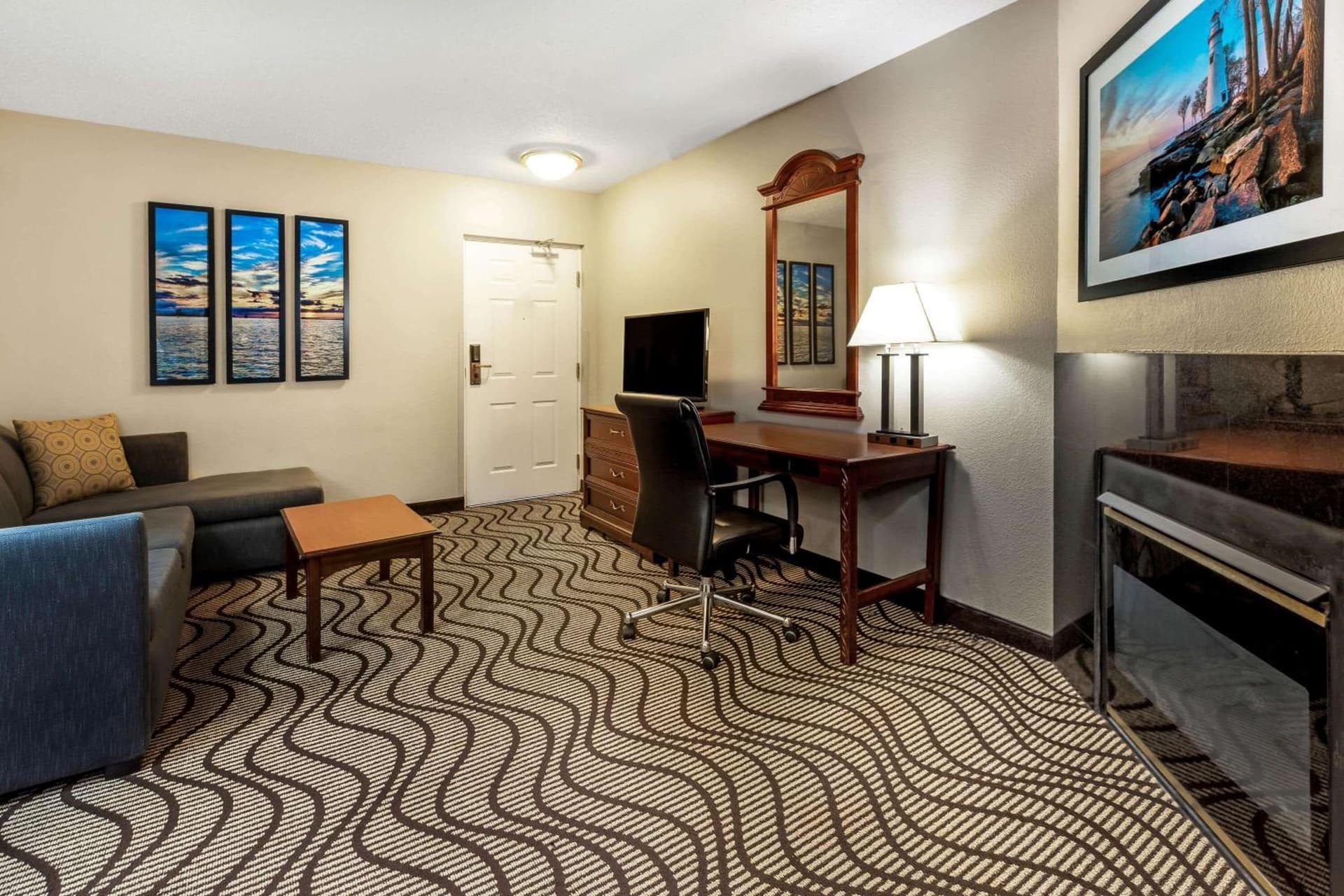 La Quinta Inn by Wyndham Sandusky near Cedar Point gallery photo in Sandusky, OH — image 41
