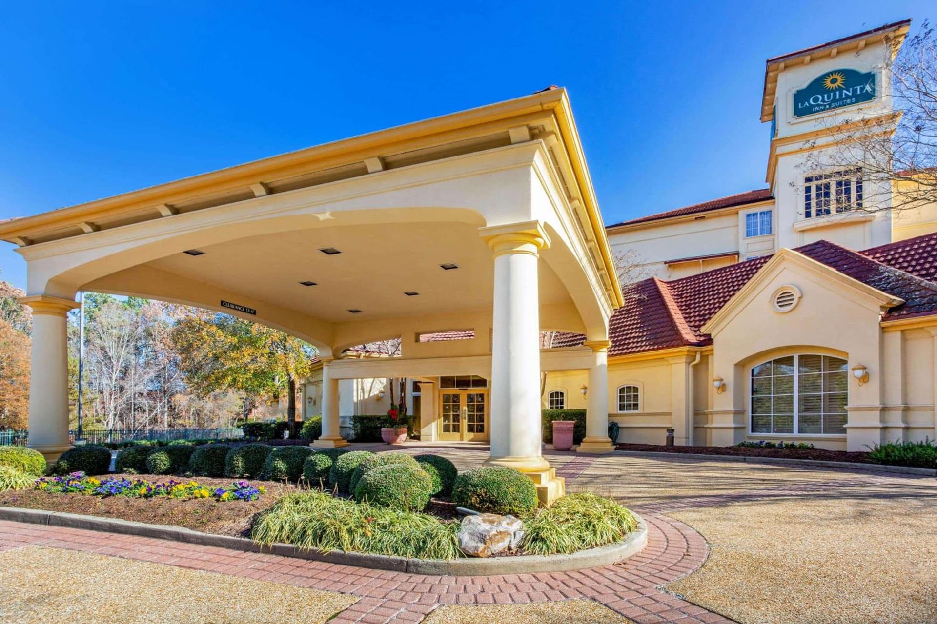 La Quinta by Wyndham Raleigh Cary property views in Cary, NC — gallery photo 3