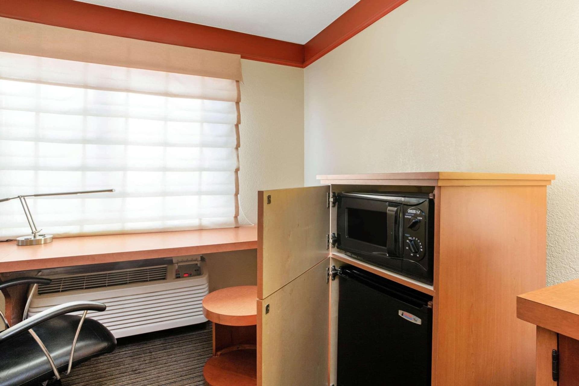 La Quinta by Wyndham Raleigh Cary gallery photo in Cary, NC — image 8