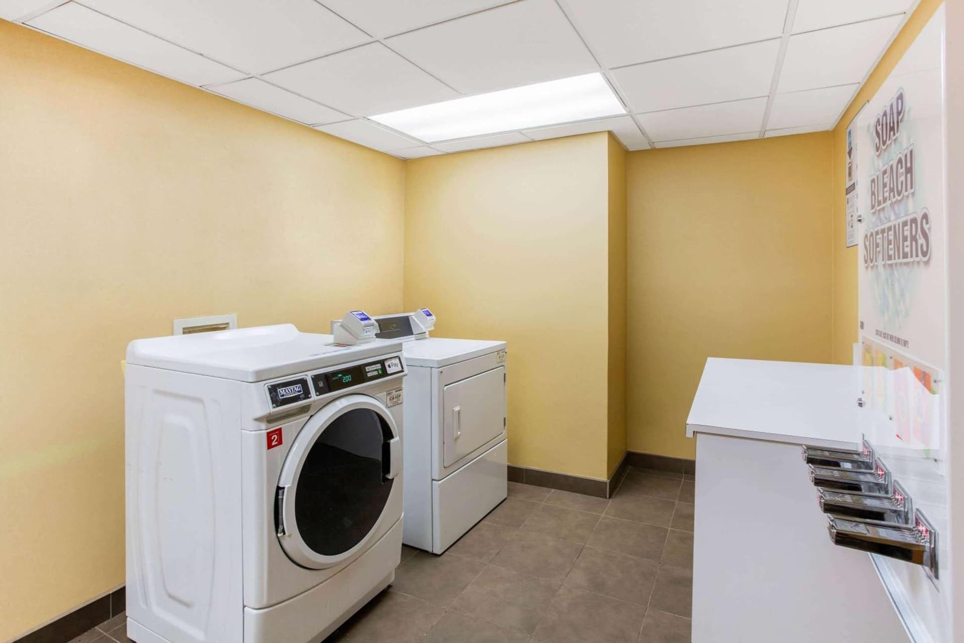 La Quinta by Wyndham Raleigh Cary gallery photo in Cary, NC — image 17