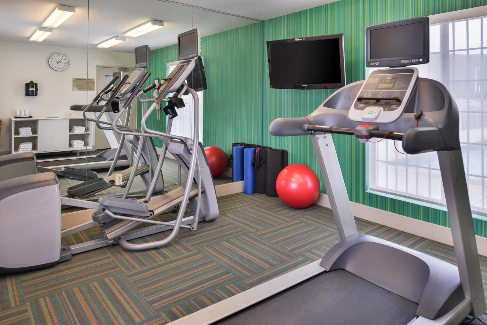 Holiday Inn Express Westley by IHG gallery photo in Westley, CA — image 15
