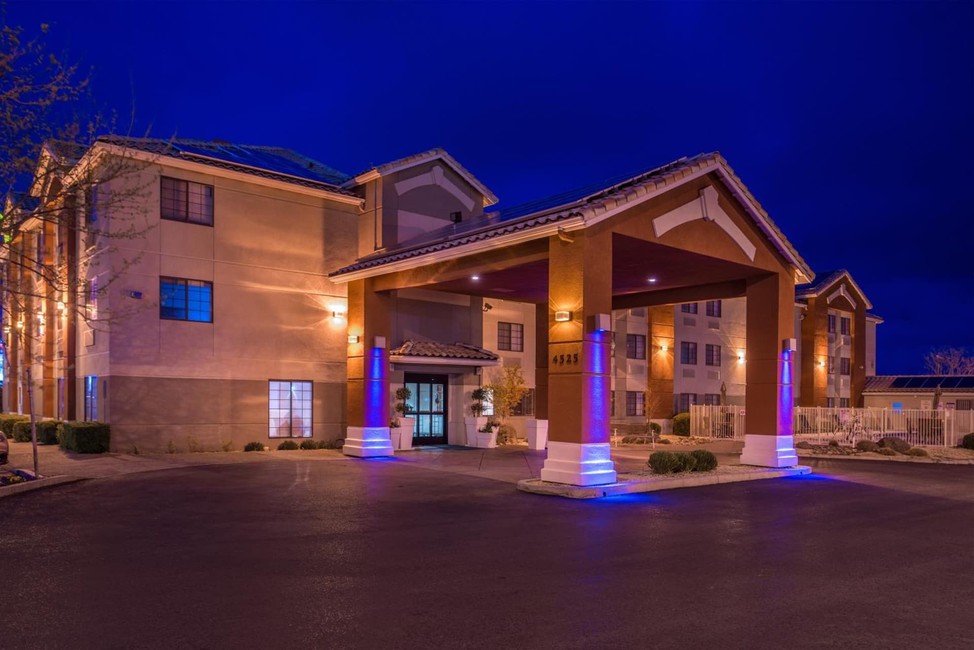 Holiday Inn Express Westley by IHG gallery photo in Westley, CA — image 18