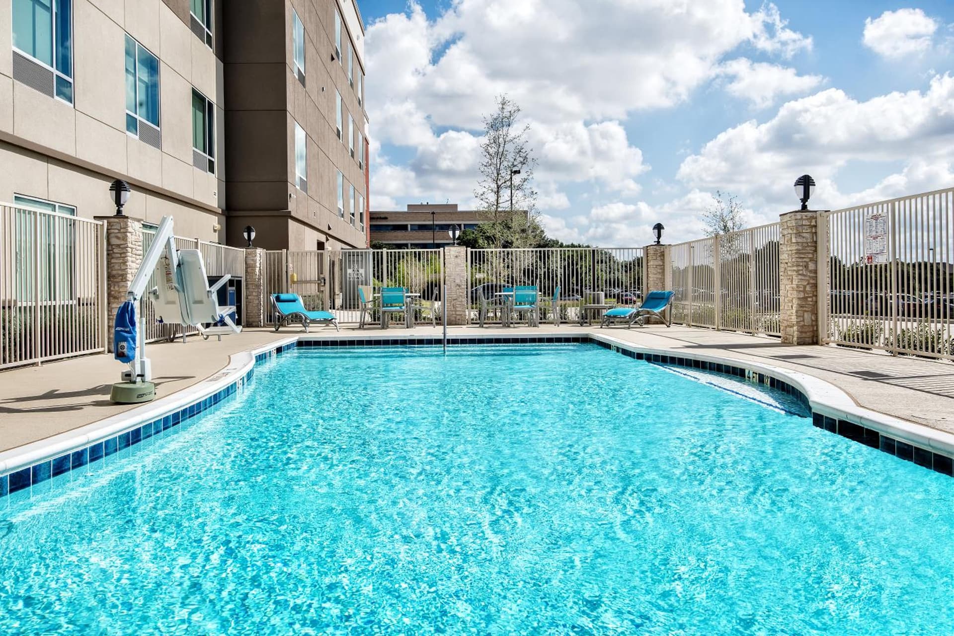 Holiday Inn Express & Suites Austin - Round Rock Area by IHG gallery photo in Round Rock, TX — image 9