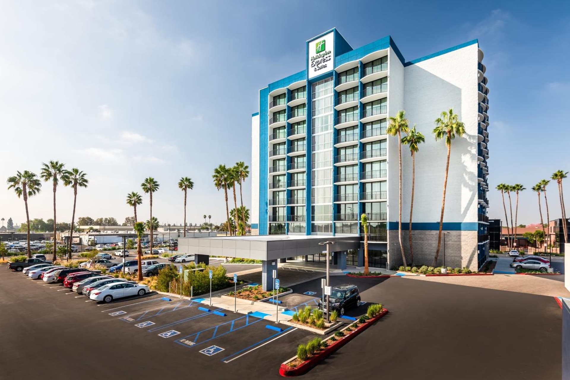 Holiday Inn Express & Suites Santa Ana - Orange County by IHG gallery photo in Santa Ana, CA — image 27
