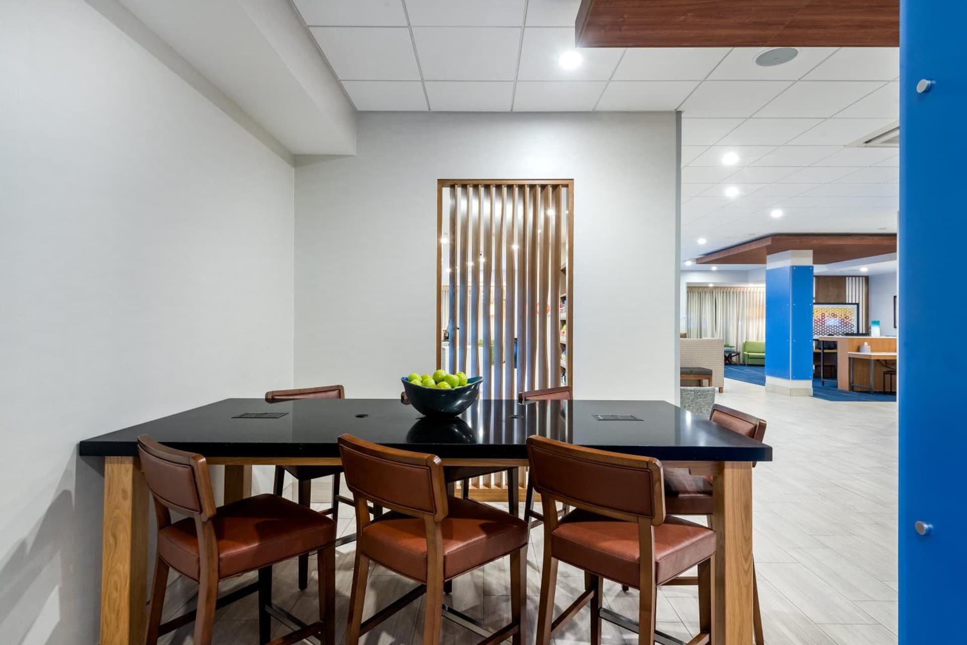 Holiday Inn Express & Suites Santa Ana - Orange County by IHG gallery photo in Santa Ana, CA — image 21
