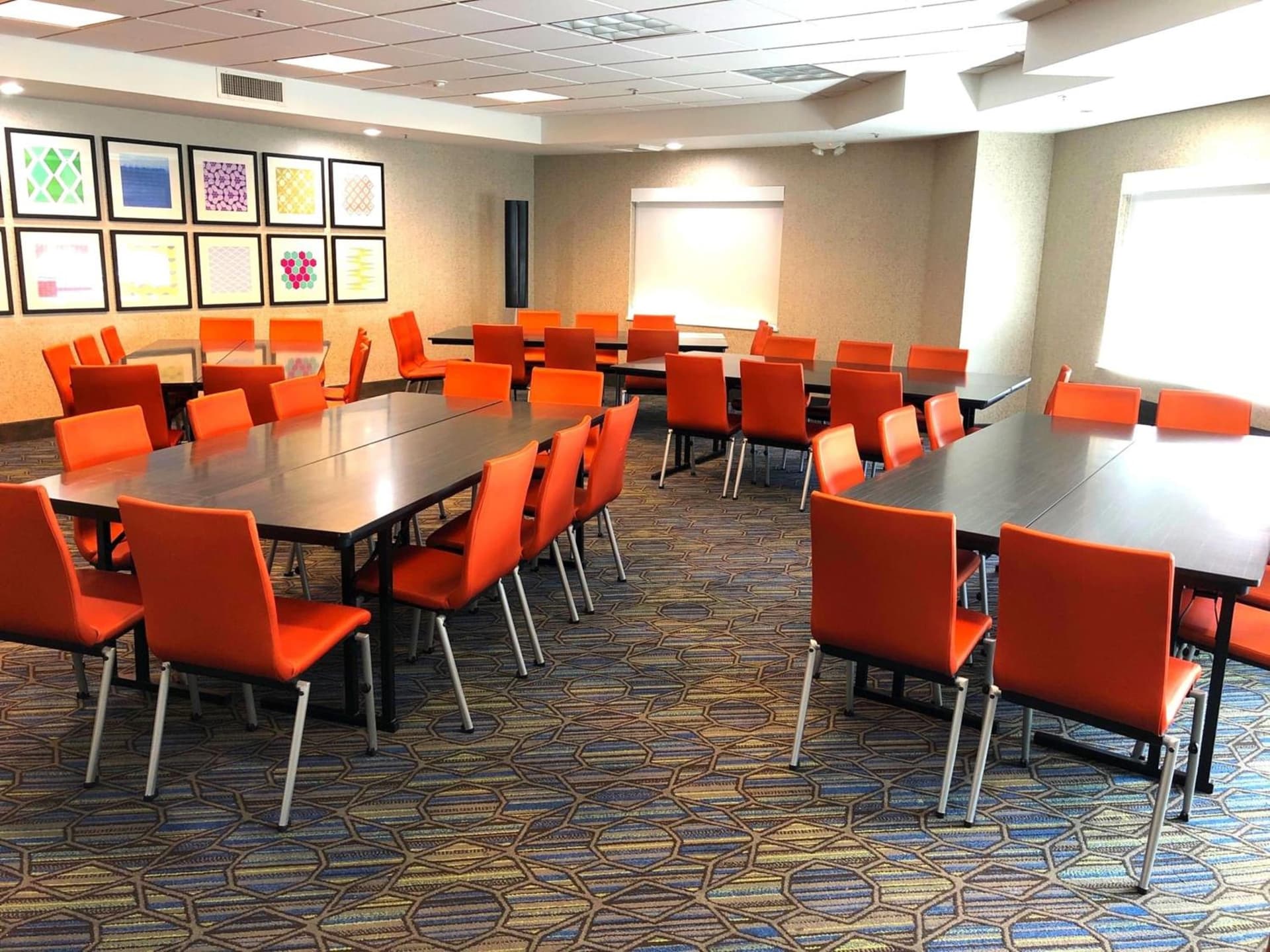 Holiday Inn Express Hotel & Suites Marina by IHG gallery photo in Marina, CA — image 22