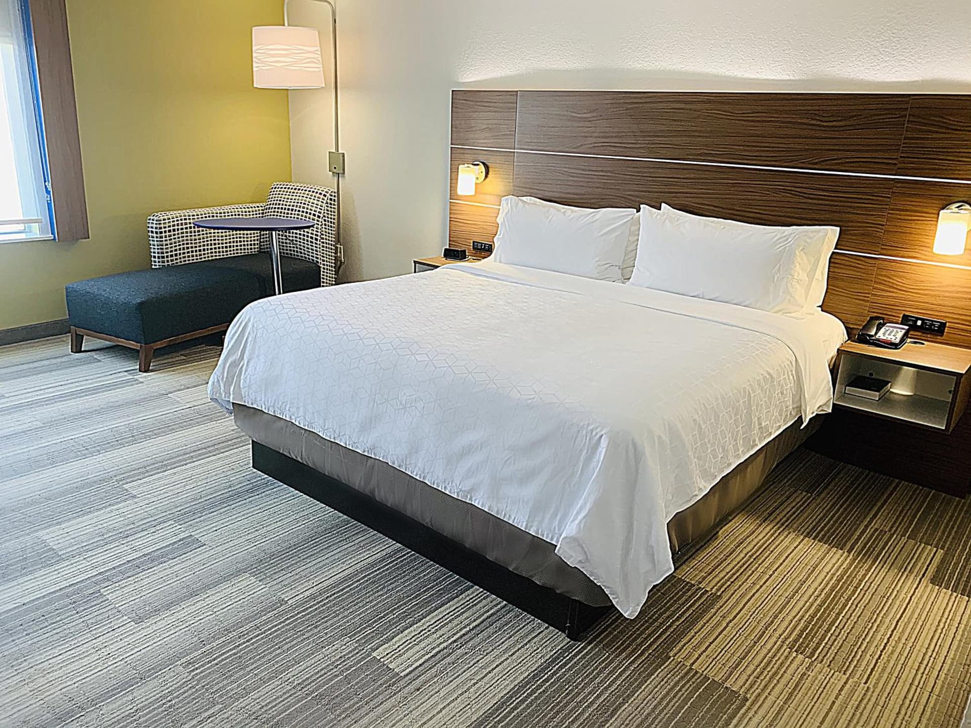 Holiday Inn Express & Suites Moore by IHG gallery photo in Moore, OK — image 40