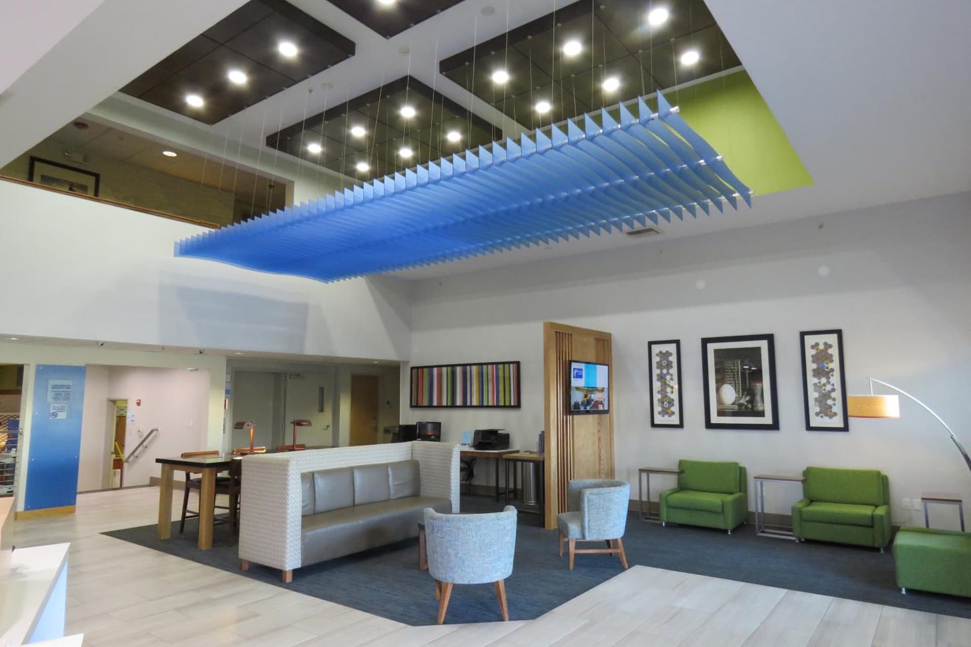 Holiday Inn Express Hotels & Suites Burlington by IHG gallery photo in Burlington, WA — image 12