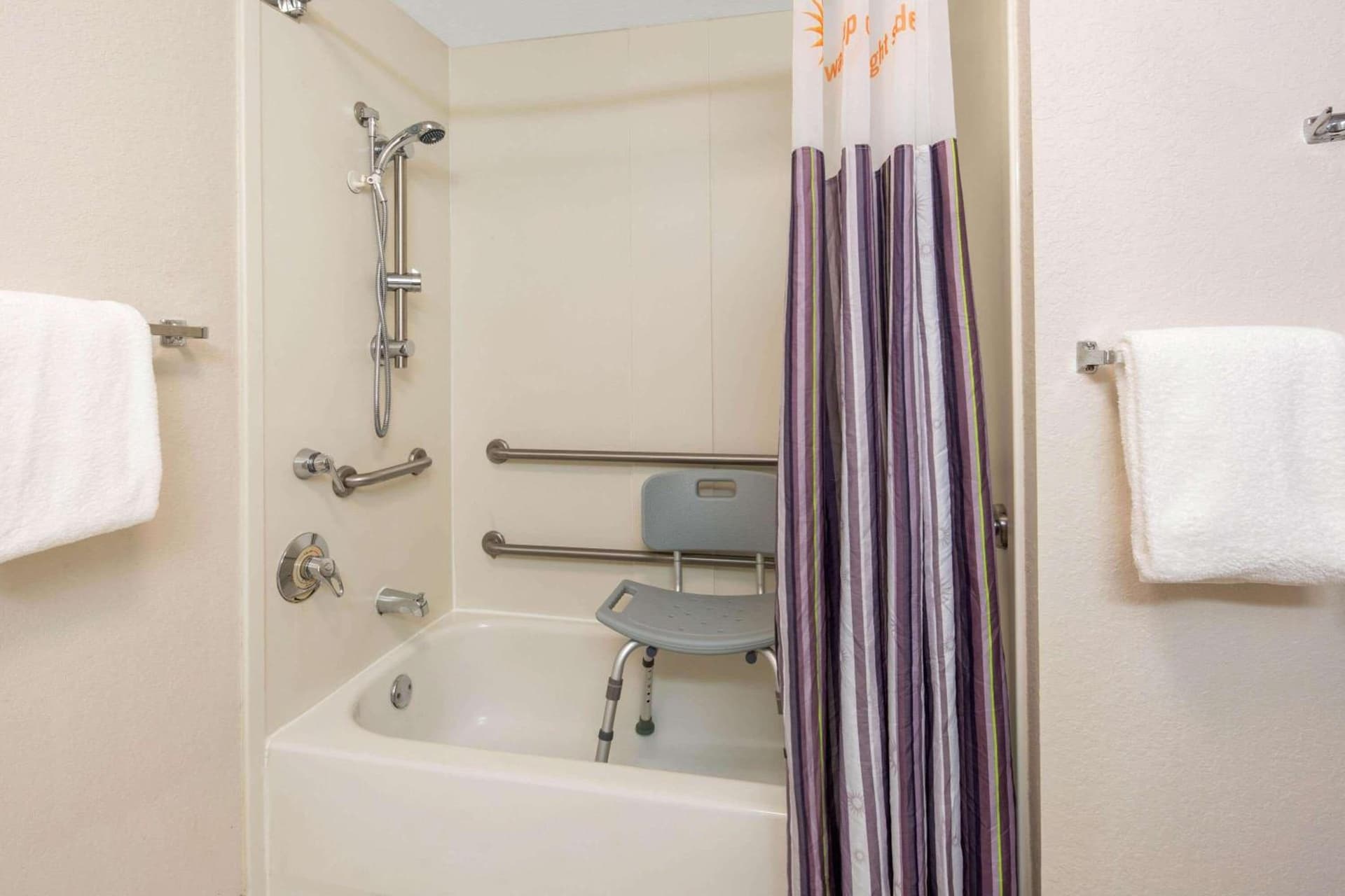 La Quinta by Wyndham Ft. Lauderdale Plantation gallery photo in Plantation, FL — image 8