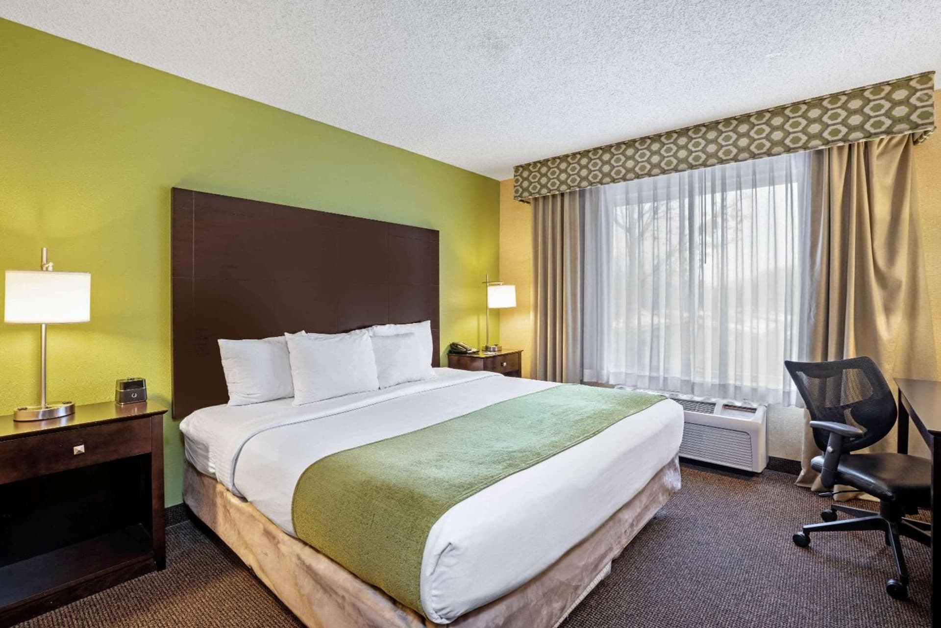 La Quinta by Wyndham Boise Airport gallery photo in Boise, ID — image 36