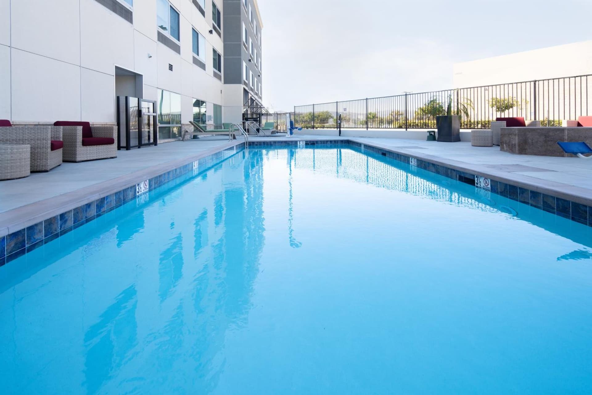 Holiday Inn Express & Suites - Murrieta by IHG gallery photo in Murrieta, CA — image 24