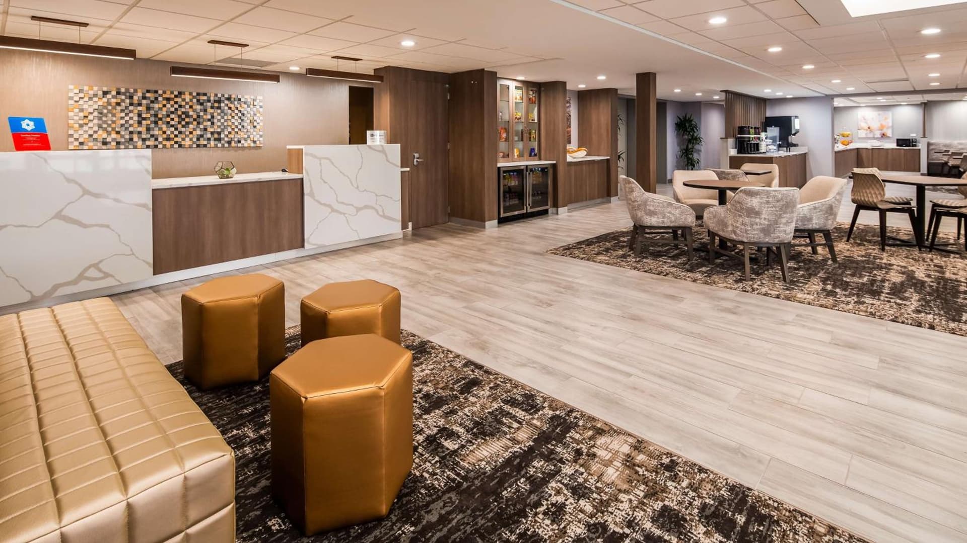 SureStay Plus Hotel by Best Western Chicago Lombard gallery photo in Lombard, IL — image 34