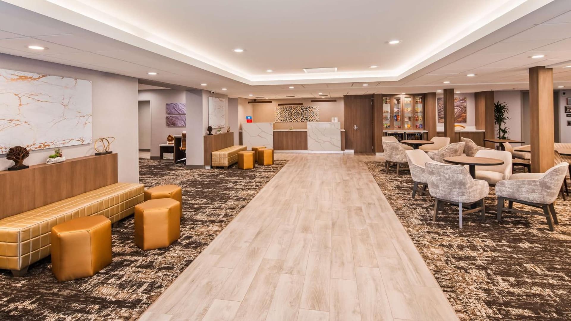 SureStay Plus Hotel by Best Western Chicago Lombard gallery photo in Lombard, IL — image 4