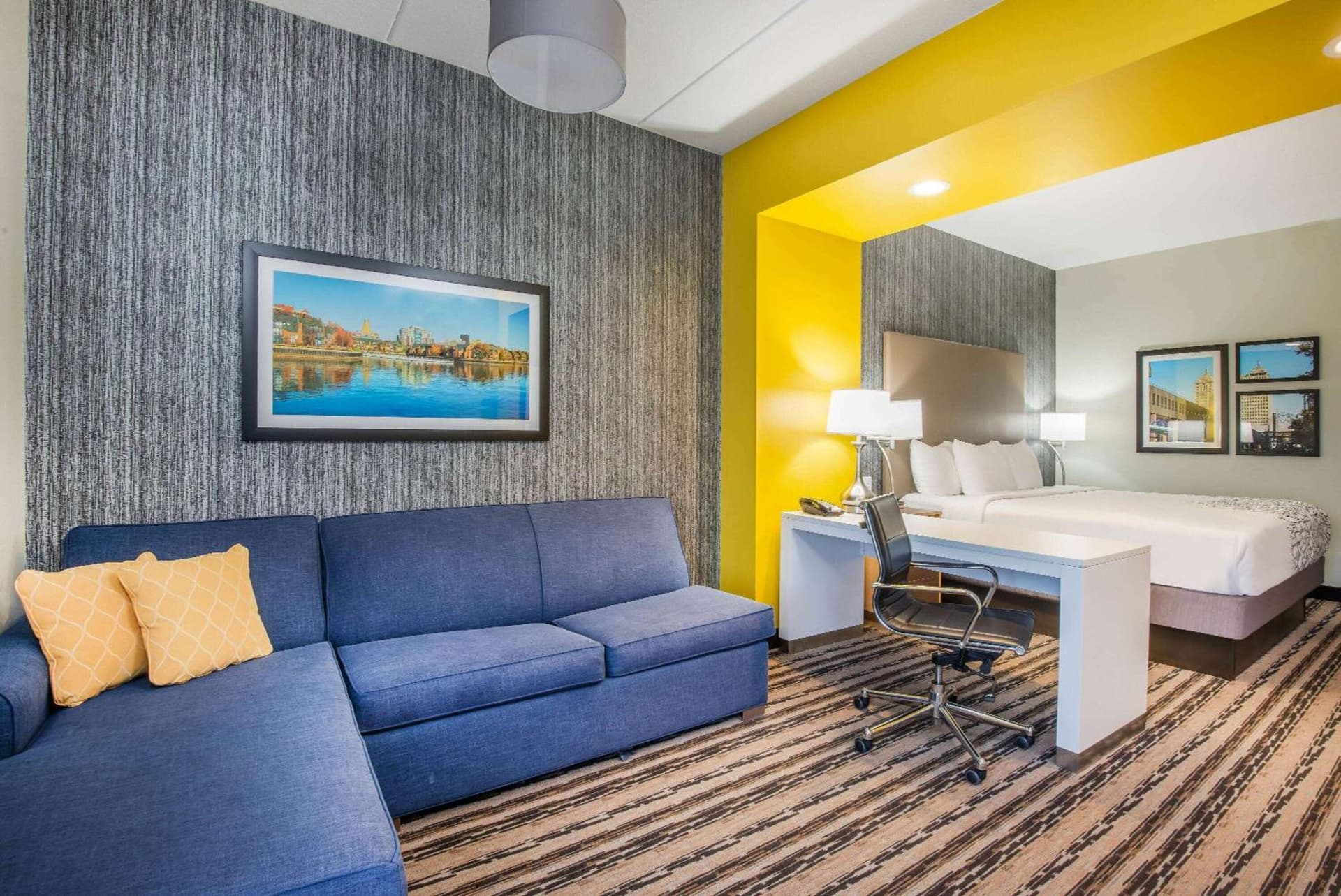 La Quinta by Wyndham Buffalo Amherst gallery photo in Amherst, NY — image 17