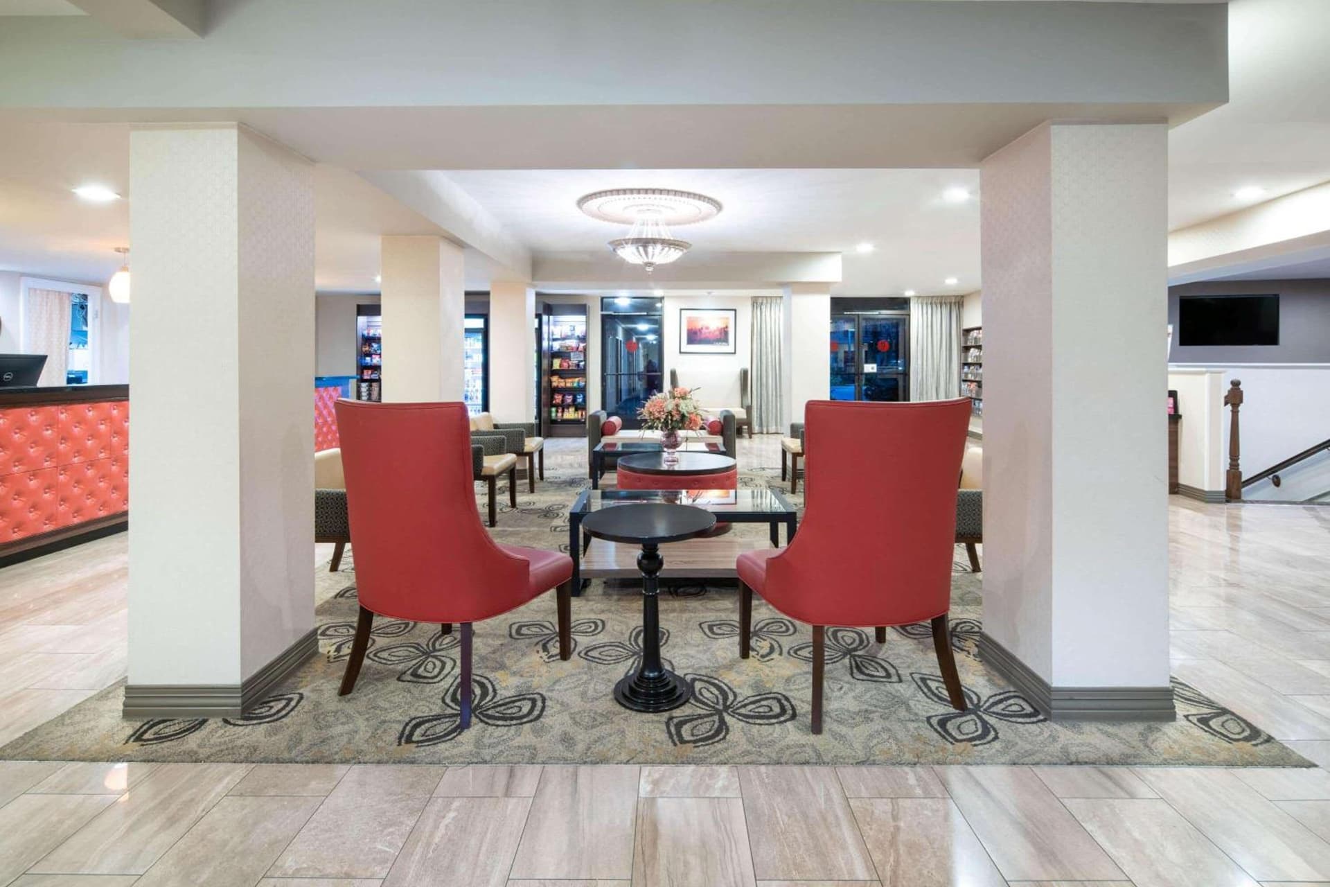 Ramada by Wyndham Burbank Airport property views in Burbank, CA — gallery photo 3