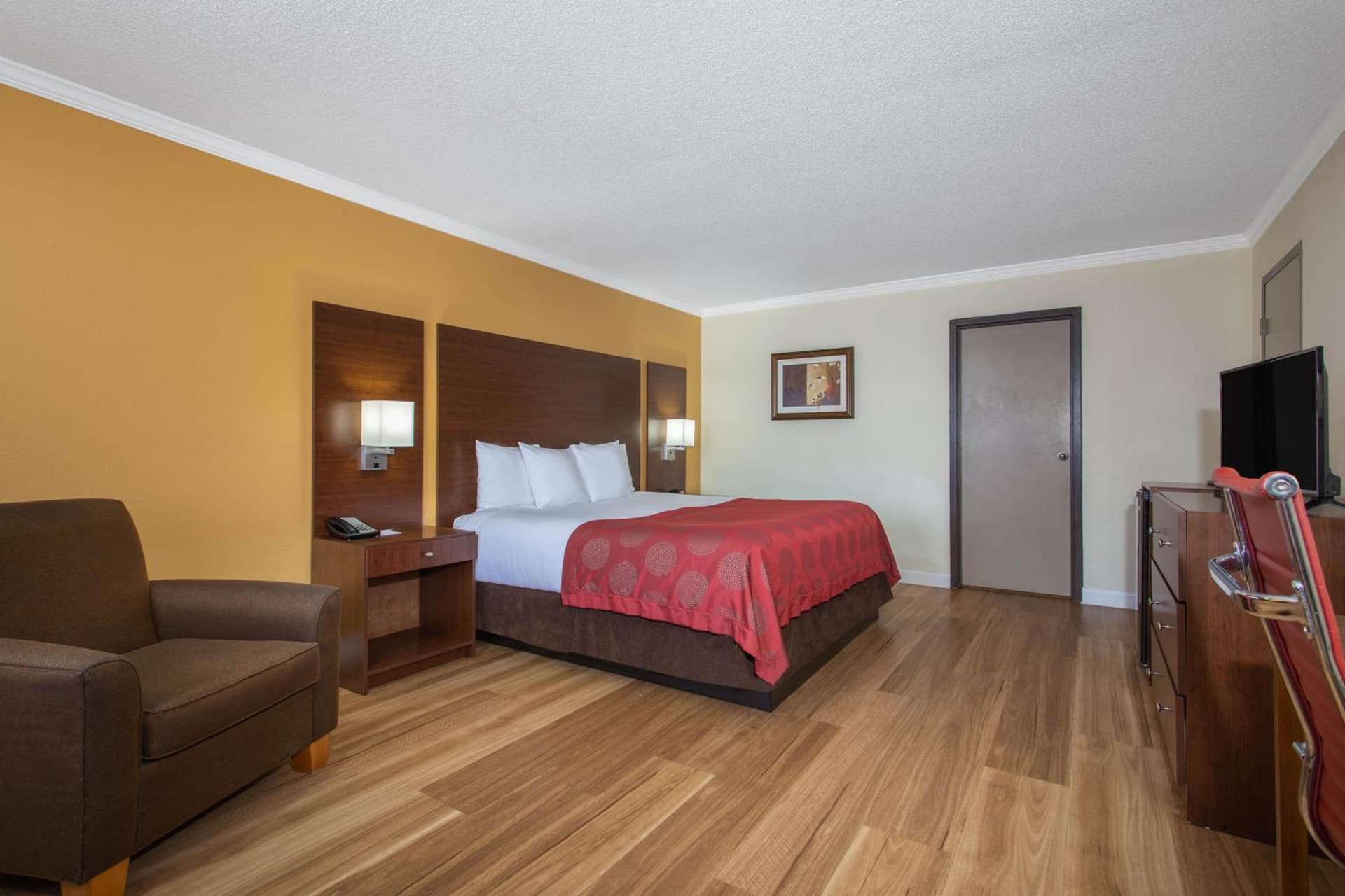 Ramada by Wyndham Tampa Westshore Airport South gallery photo in Tampa, FL — image 9