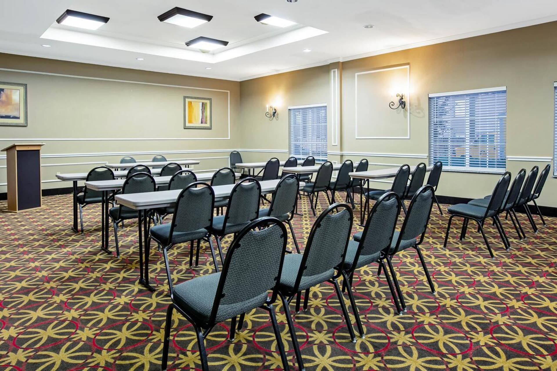 La Quinta by Wyndham Garland Harbor Point gallery photo in Garland, TX — image 29