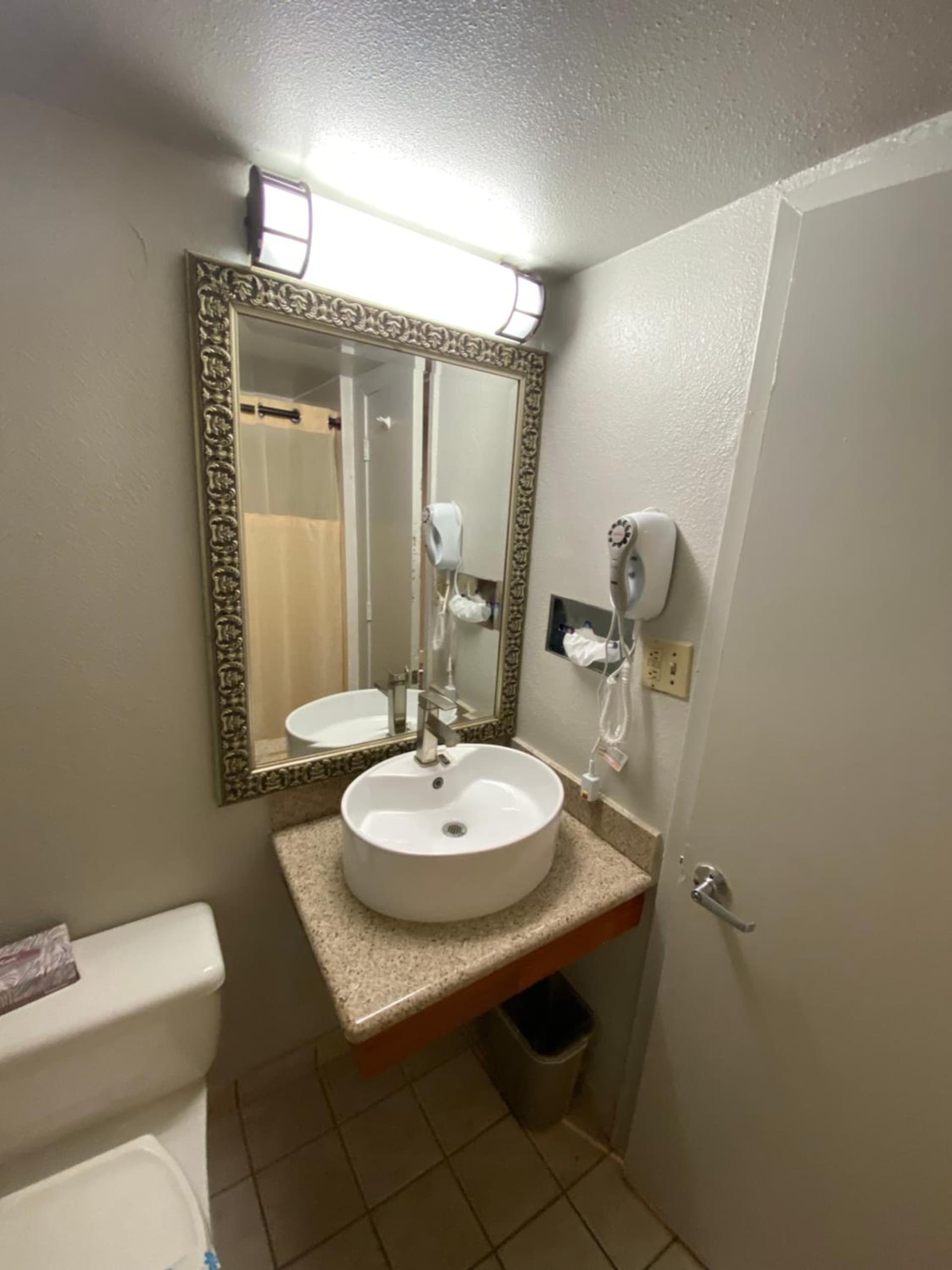 Budget Inn of Hayward gallery photo in Hayward, CA — image 44