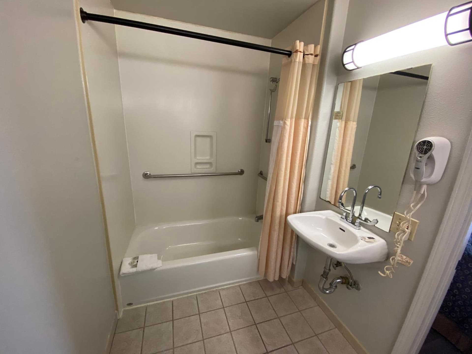 Budget Inn of Hayward gallery photo in Hayward, CA — image 16