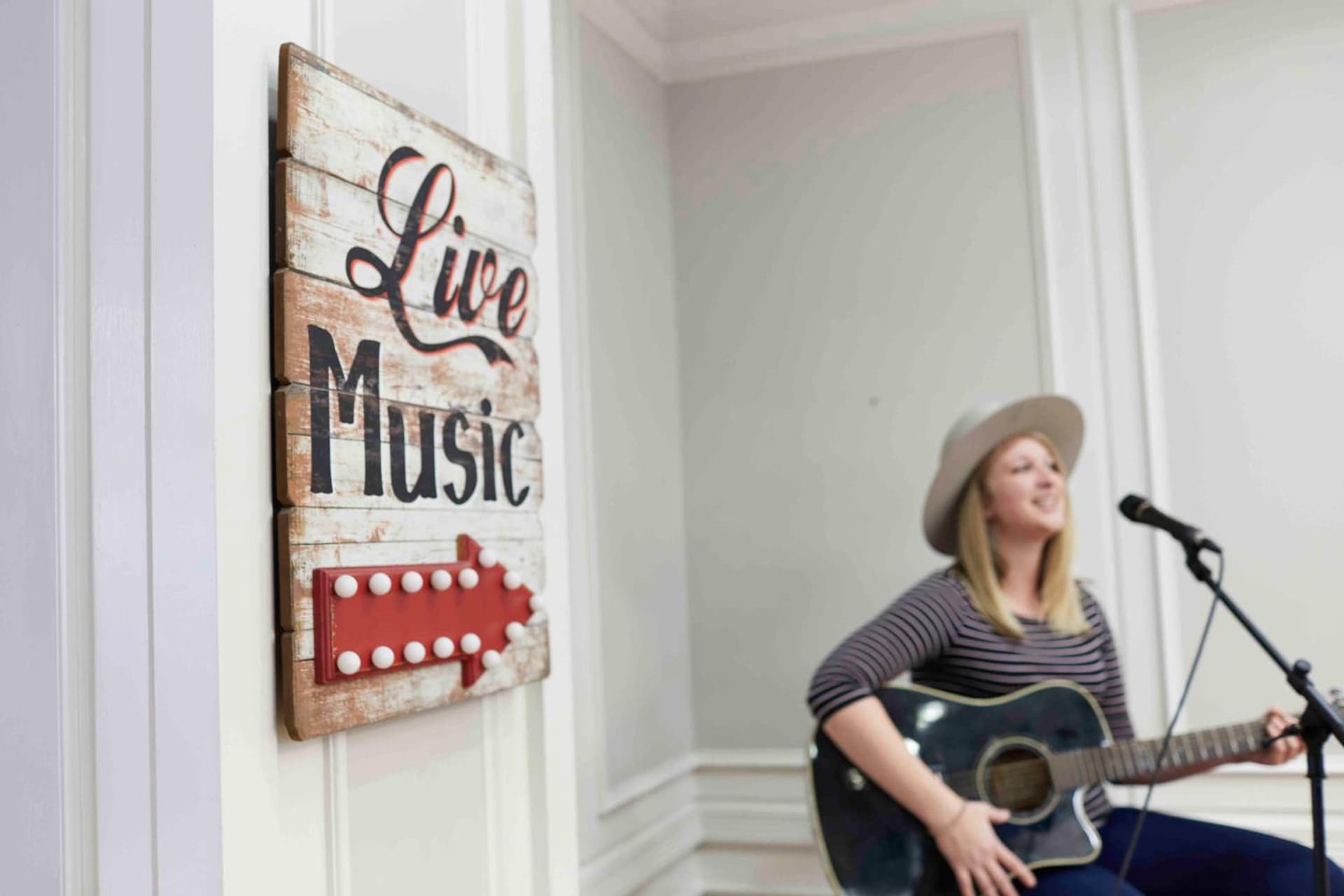 Holiday Inn Express Nashville-Downtown - Broadway by IHG gallery photo in Nashville, TN — image 18