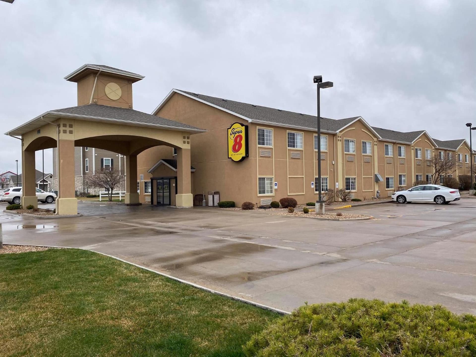 Super 8 by Wyndham Great Bend featured exterior or lobby in Great Bend, KS — similar hotel