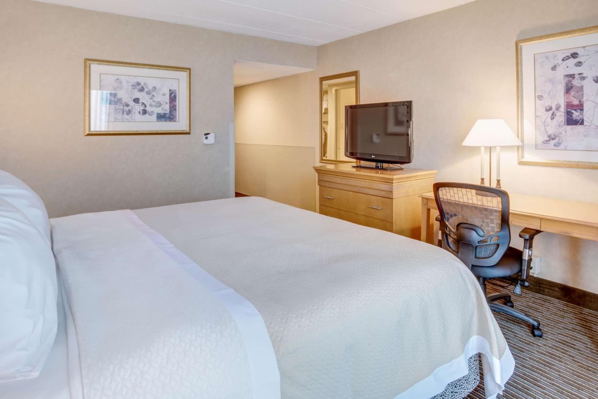Days Hotel by Wyndham Toms River Jersey Shore gallery photo in Toms River — image 12