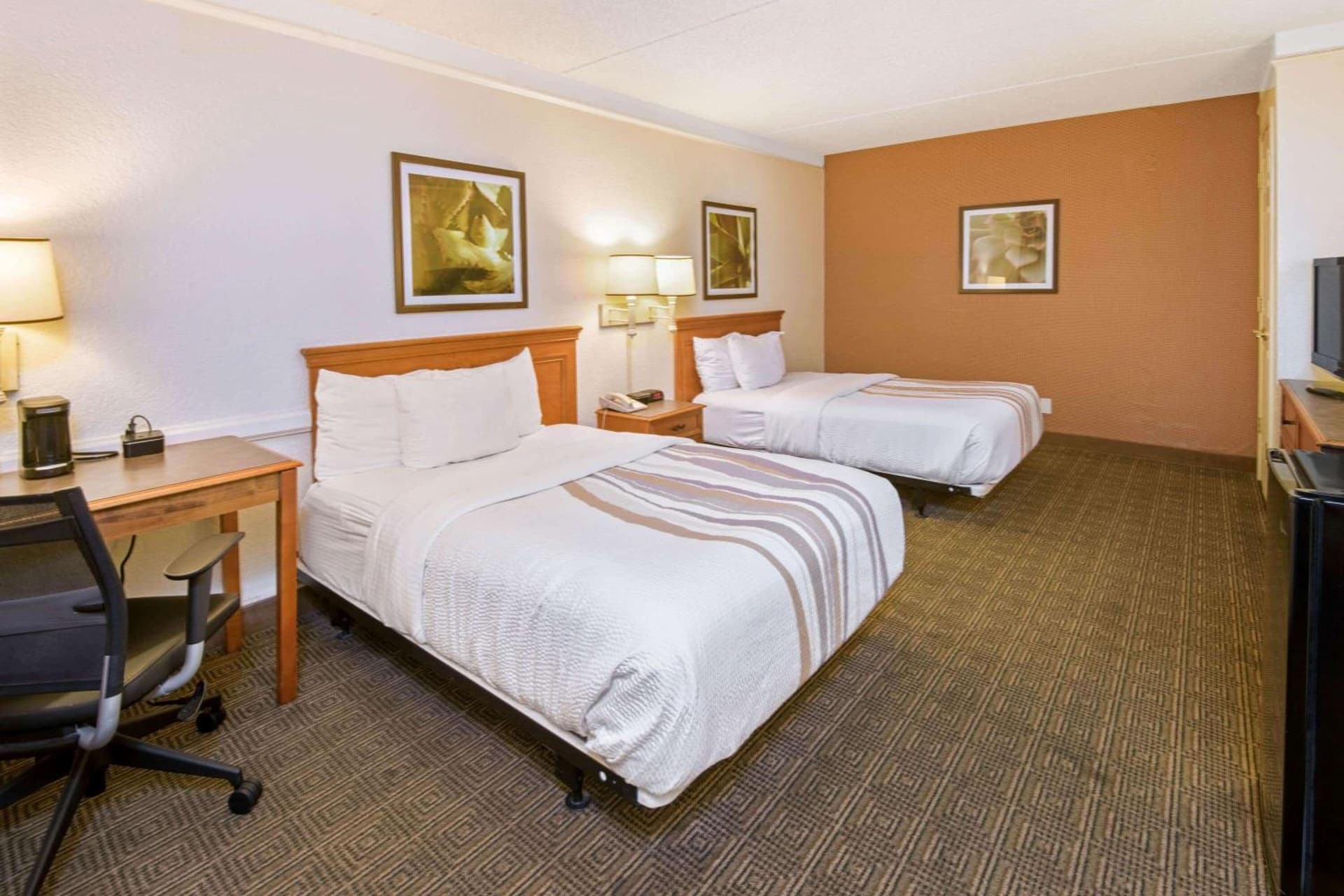 La Quinta Inn by Wyndham San Antonio Market Square gallery photo in San Antonio, TX — image 22
