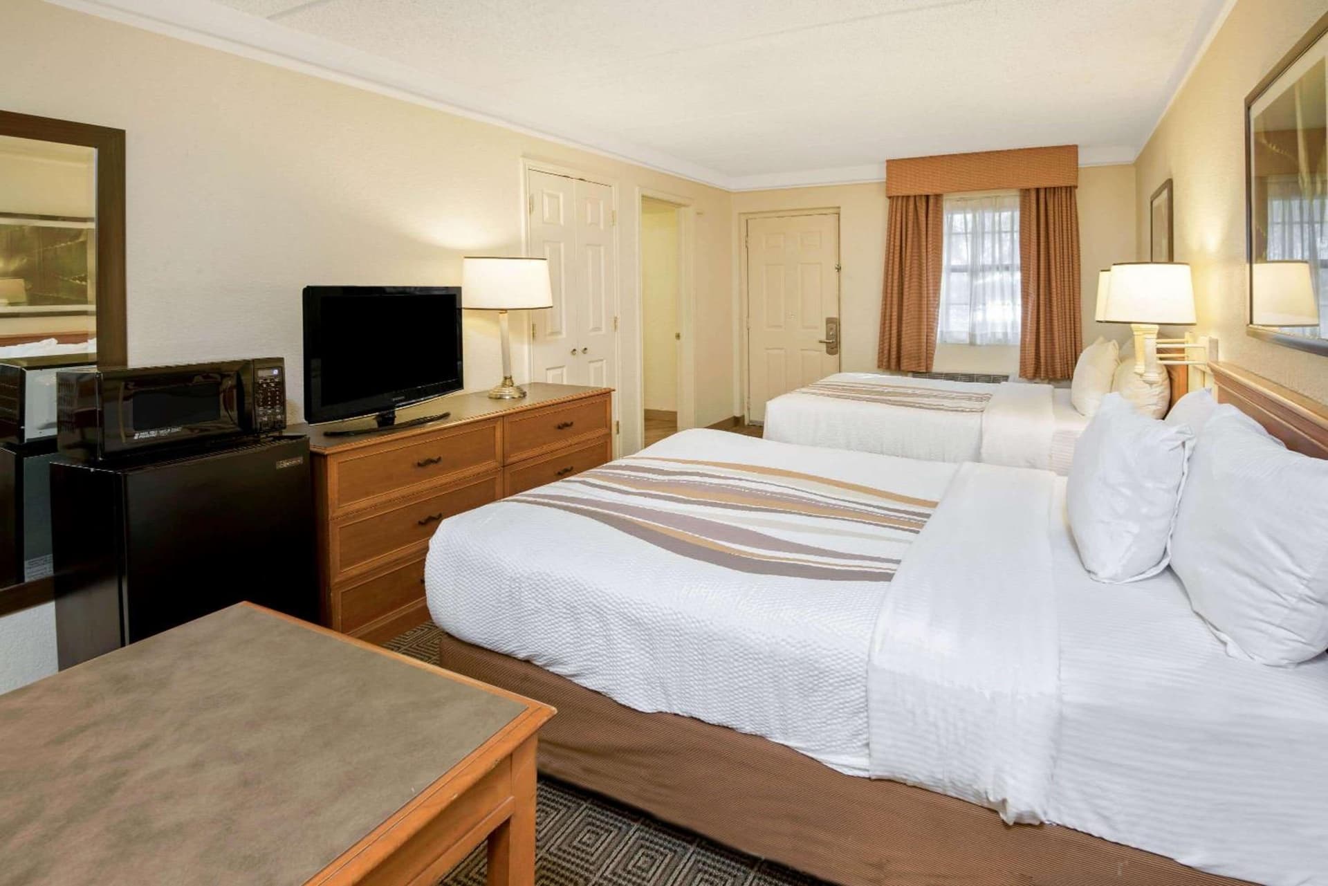 La Quinta Inn by Wyndham San Antonio Market Square gallery photo in San Antonio, TX — image 6
