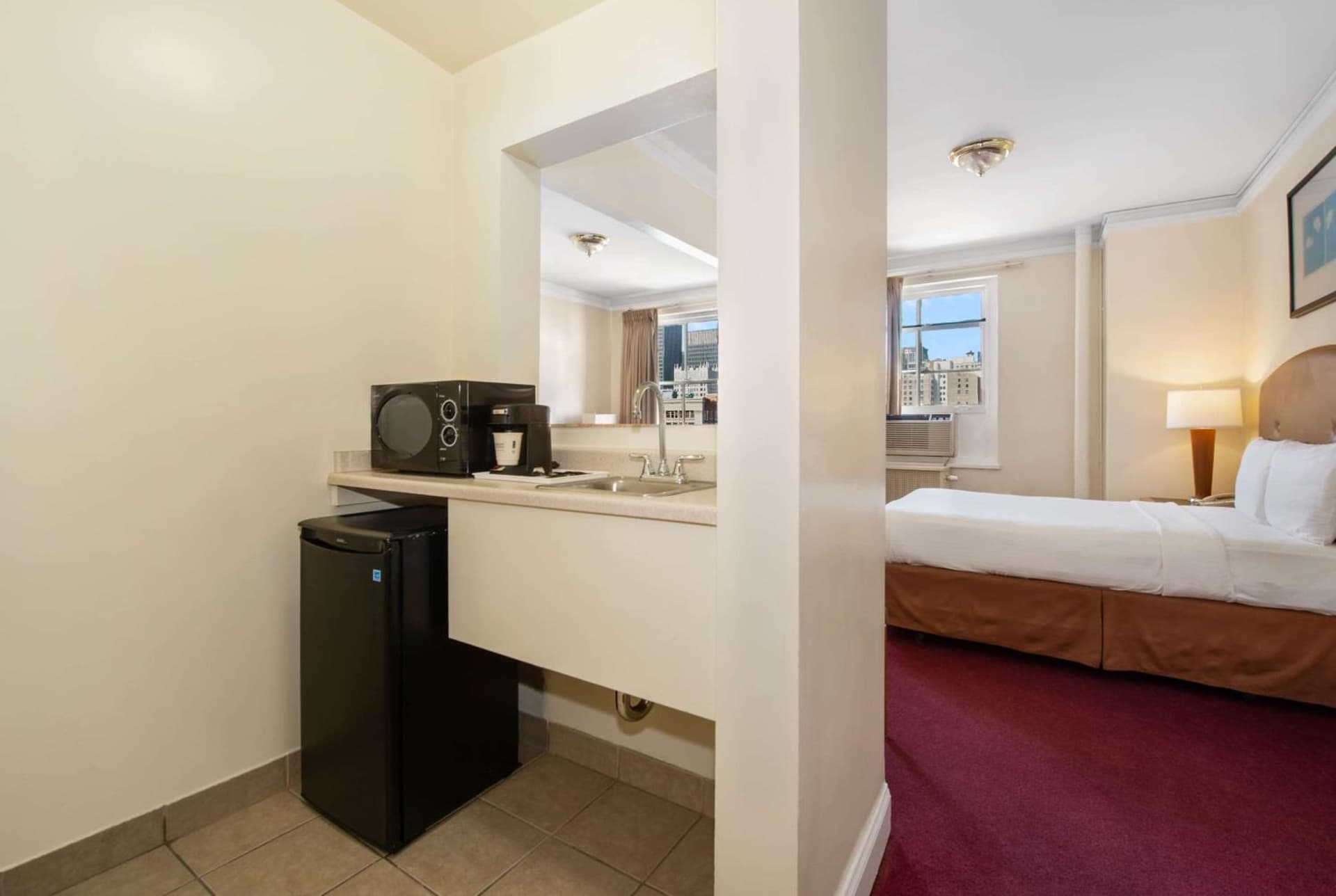 Travelodge by Wyndham Downtown Chicago gallery photo in Chicago, IL — image 11