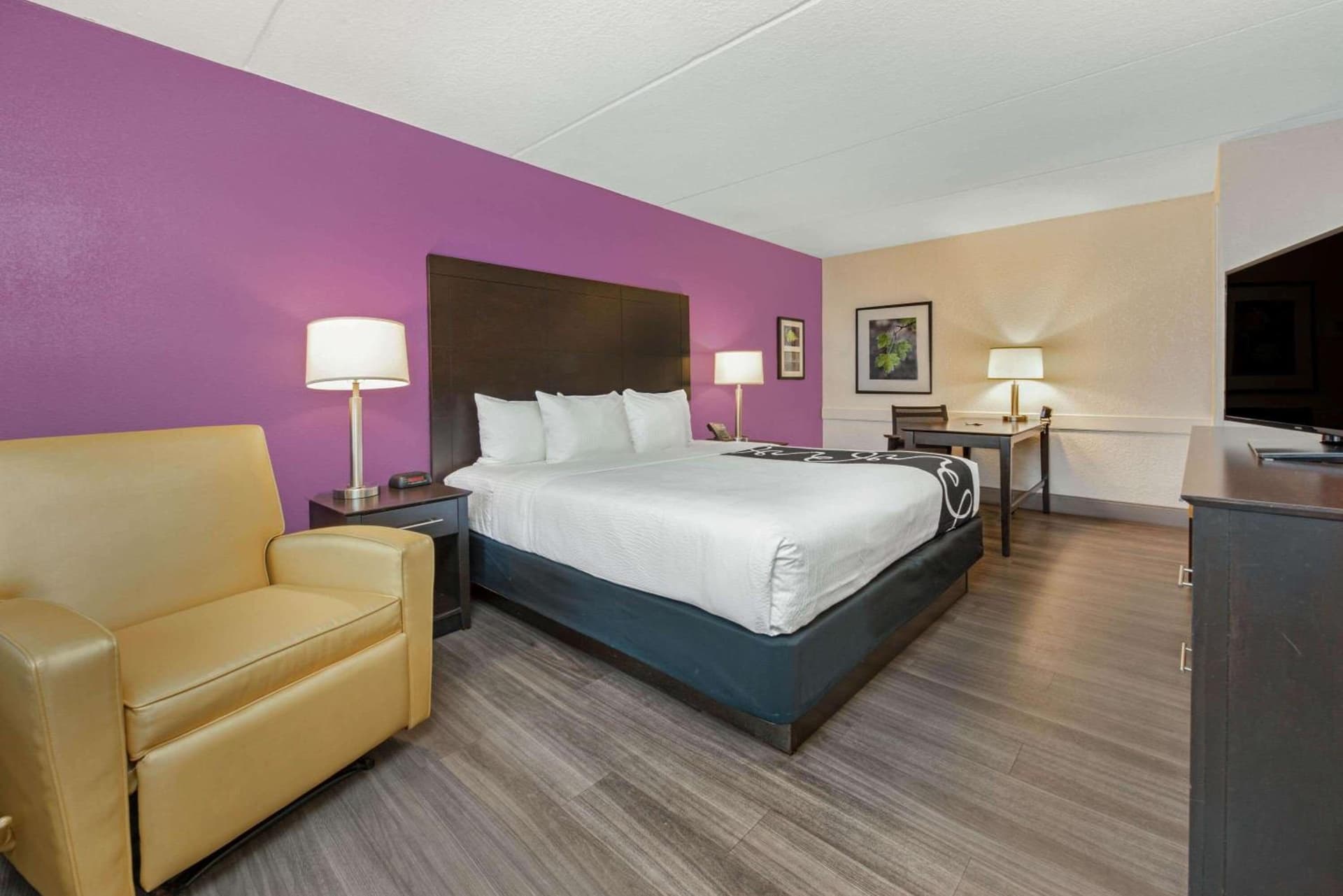 La Quinta Inn by Wyndham Miami Airport North gallery photo in Miami, FL — image 43