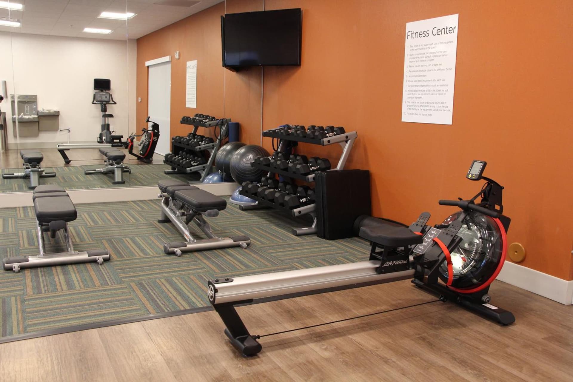 Holiday Inn Express & Suites - Phoenix - Airport North by IHG gallery photo in Phoenix, AZ — image 17
