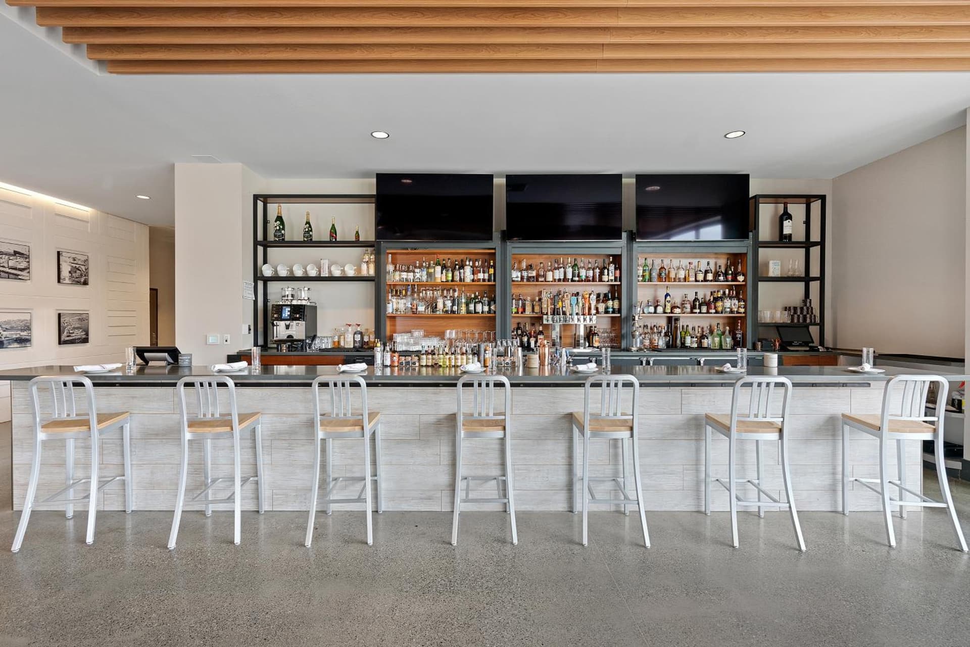 Hotel Indigo Seattle Everett Waterfront Place by IHG gallery photo in Everett, WA — image 26
