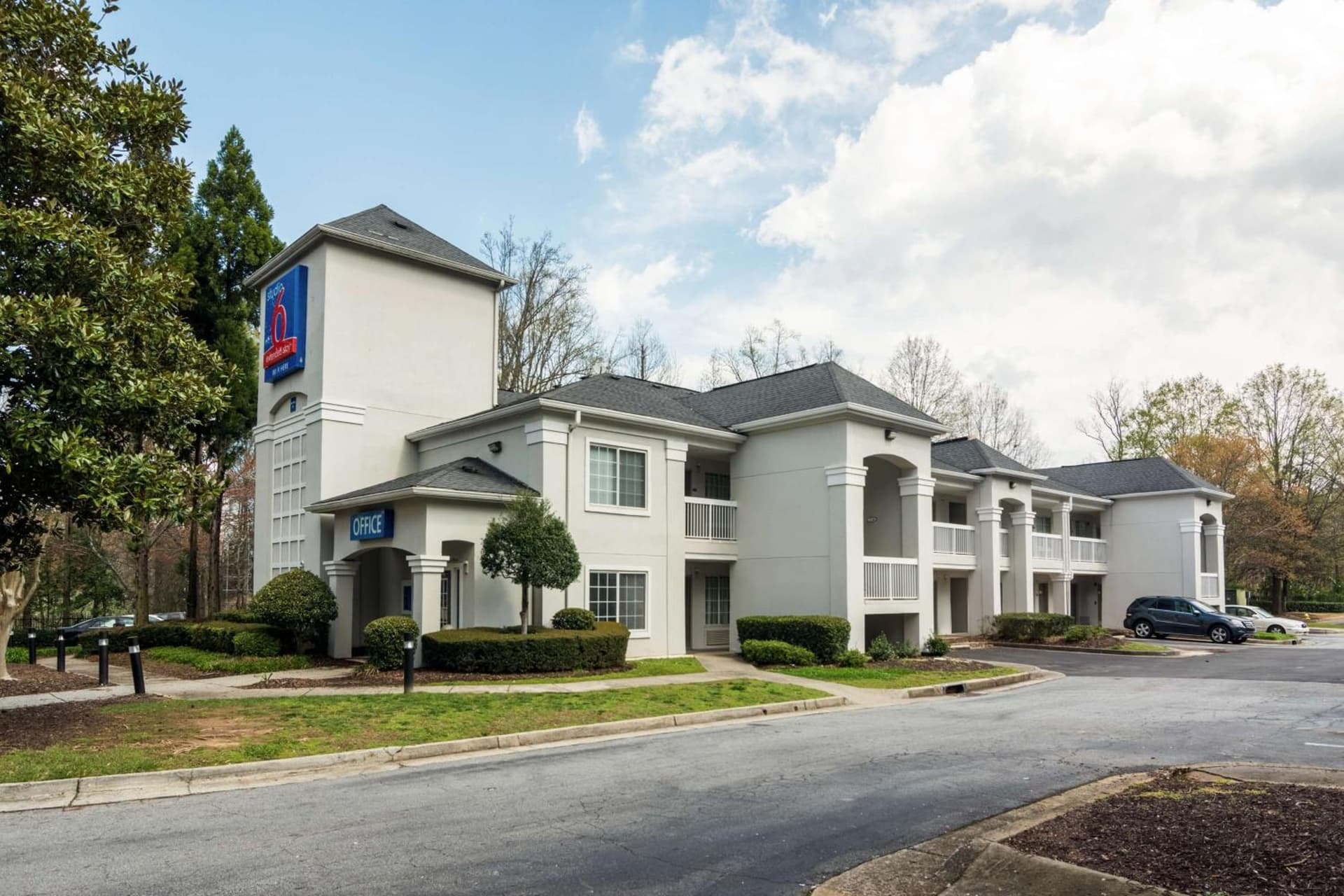 Studio 6 Extended Stay - Tucker, GA - Atlanta Northlake interior in Tucker, GA — gallery photo 2