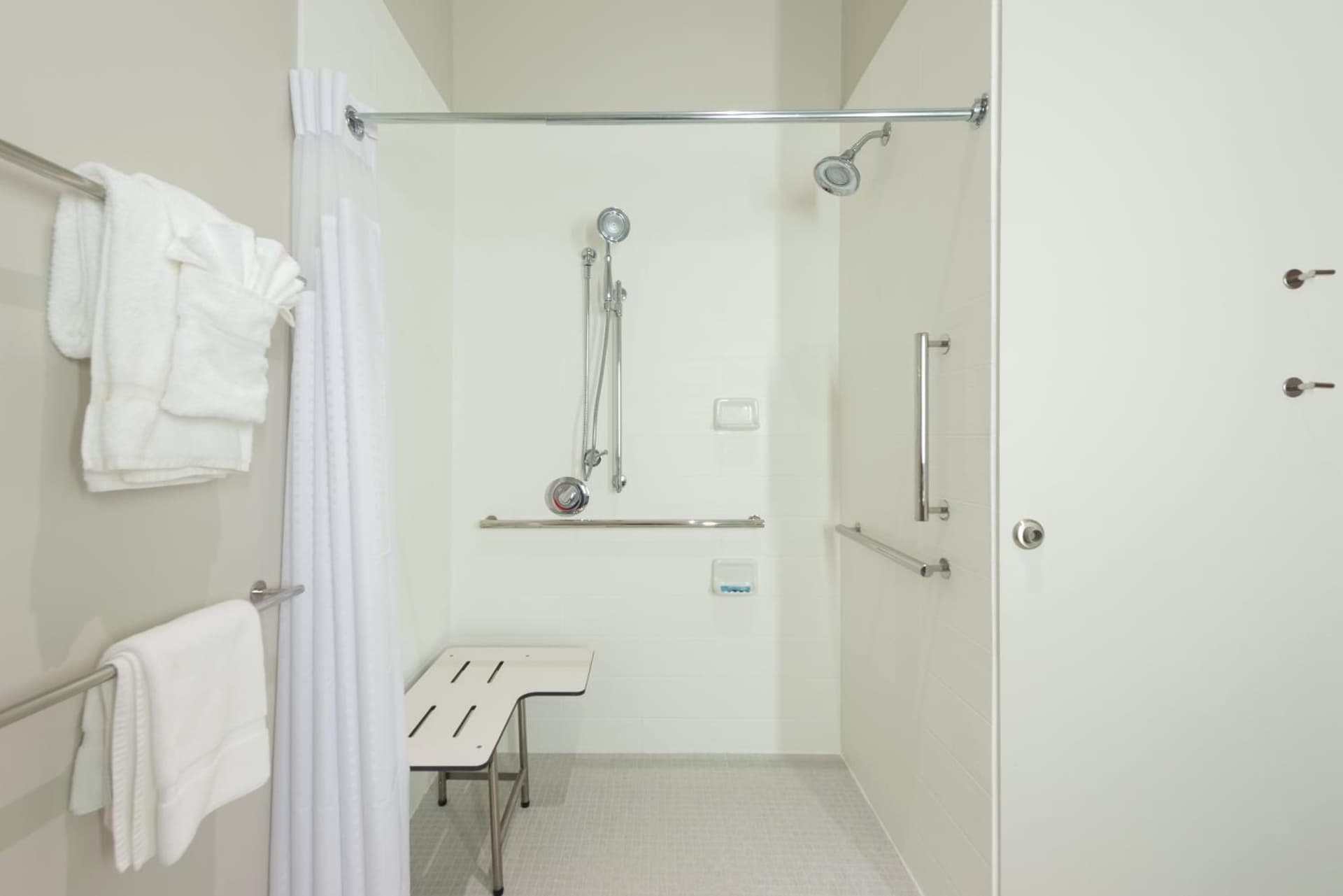 Holiday Inn Express Troy by IHG gallery photo in Troy, IL — image 16