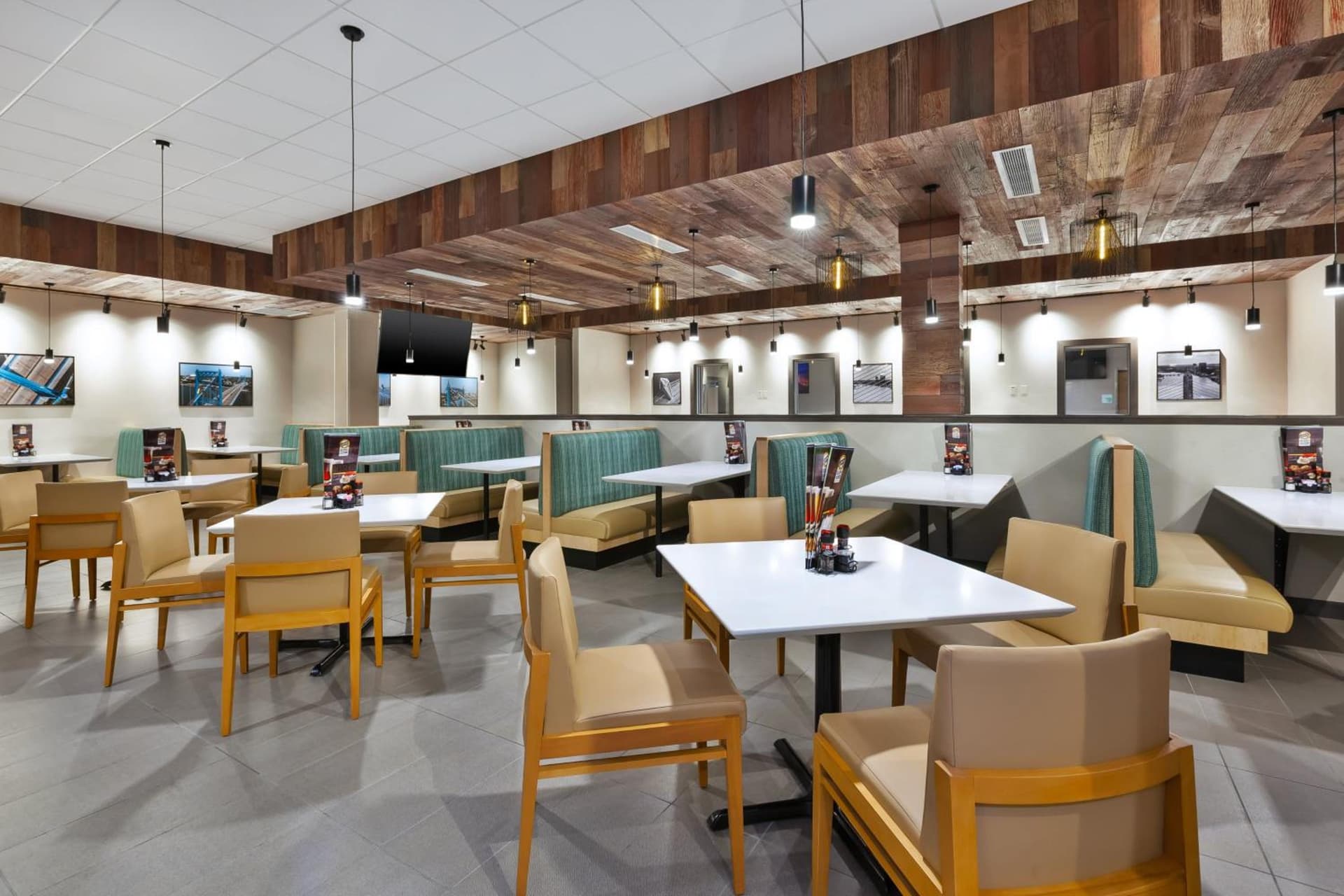 Holiday Inn & Suites - Toledo Southwest - Perrysburg by IHG gallery photo in Perrysburg, OH — image 33