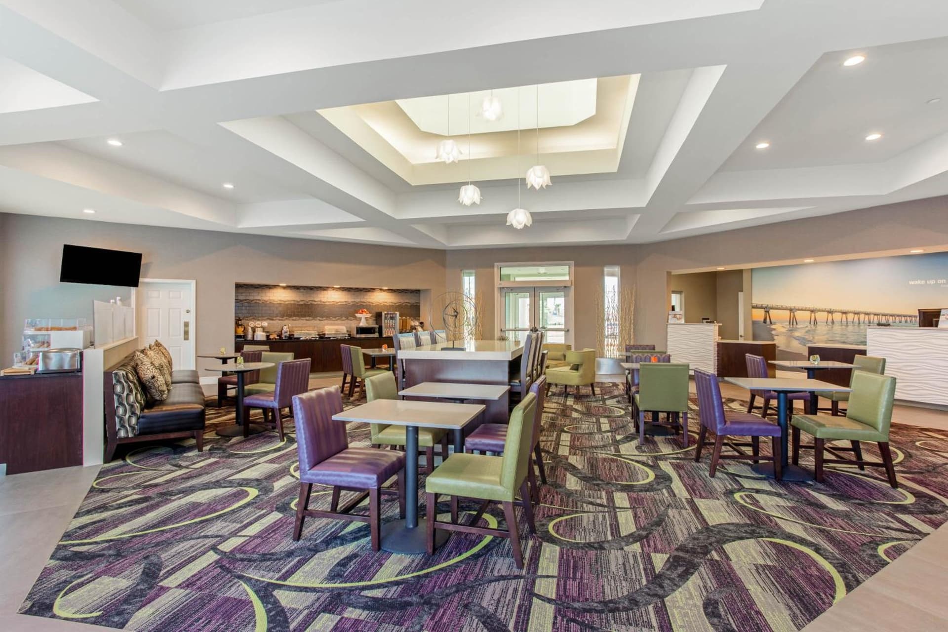 La Quinta Inn & Suites by Wyndham Panama City gallery photo in Panama City, FL — image 34