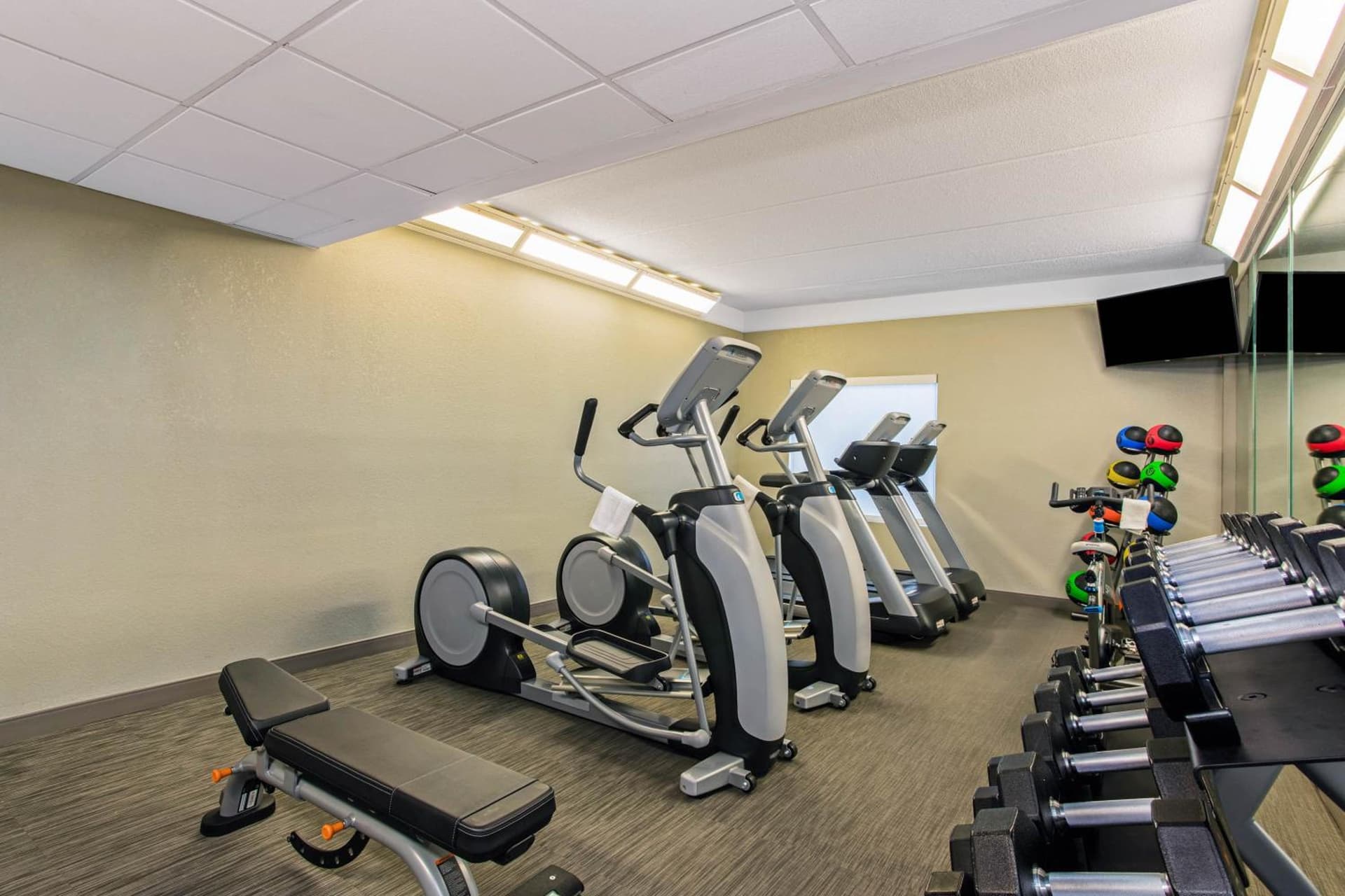 La Quinta Inn & Suites by Wyndham Panama City gallery photo in Panama City, FL — image 33