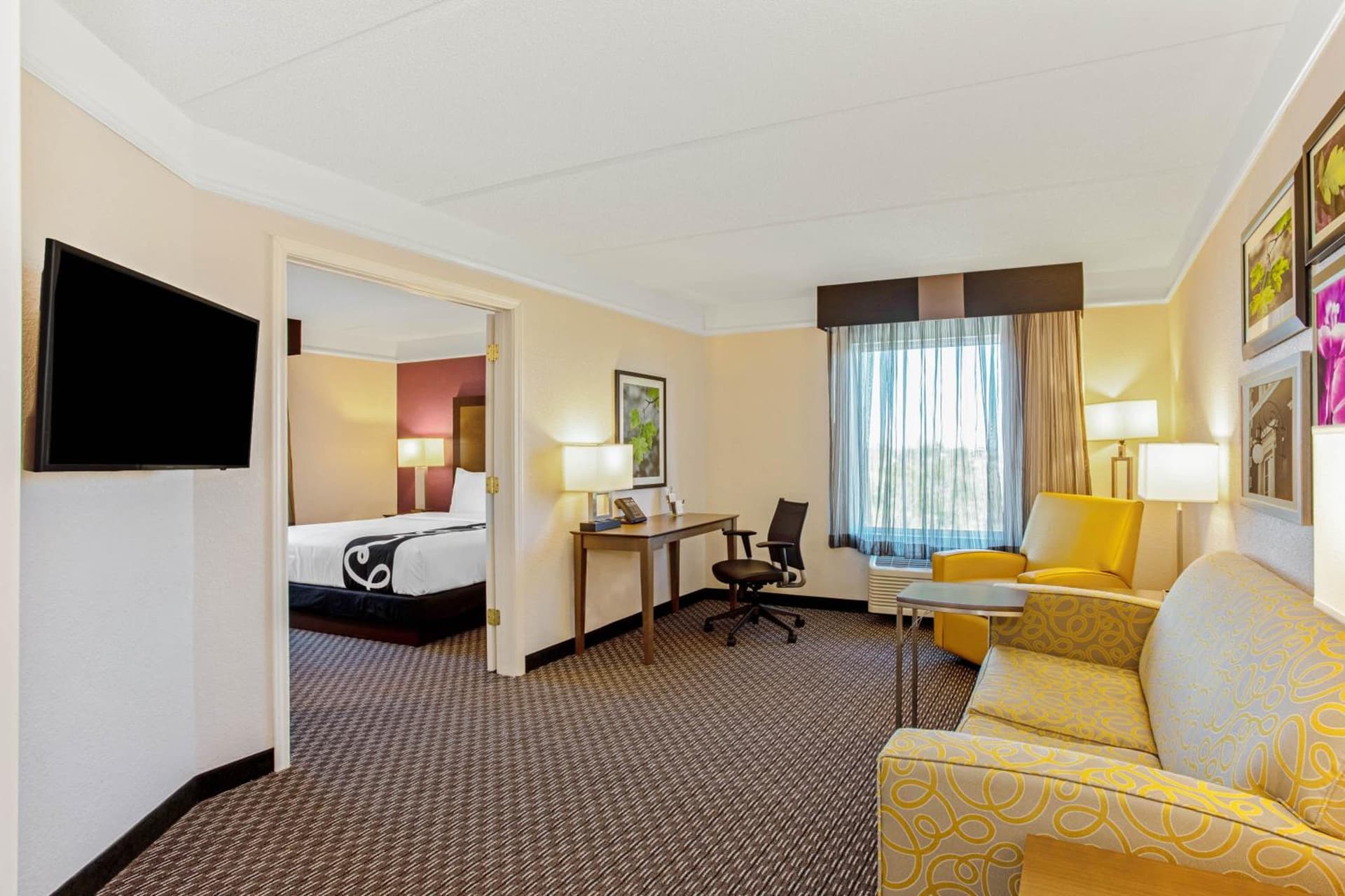 La Quinta Inn & Suites by Wyndham Panama City property views in Panama City, FL — gallery photo 3