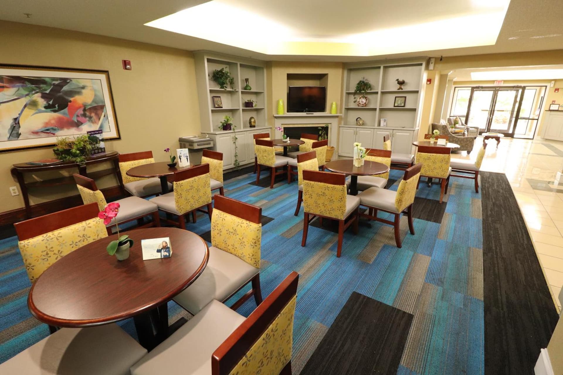 Days Inn by Wyndham Burlington East gallery photo in Haw River, NC — image 11