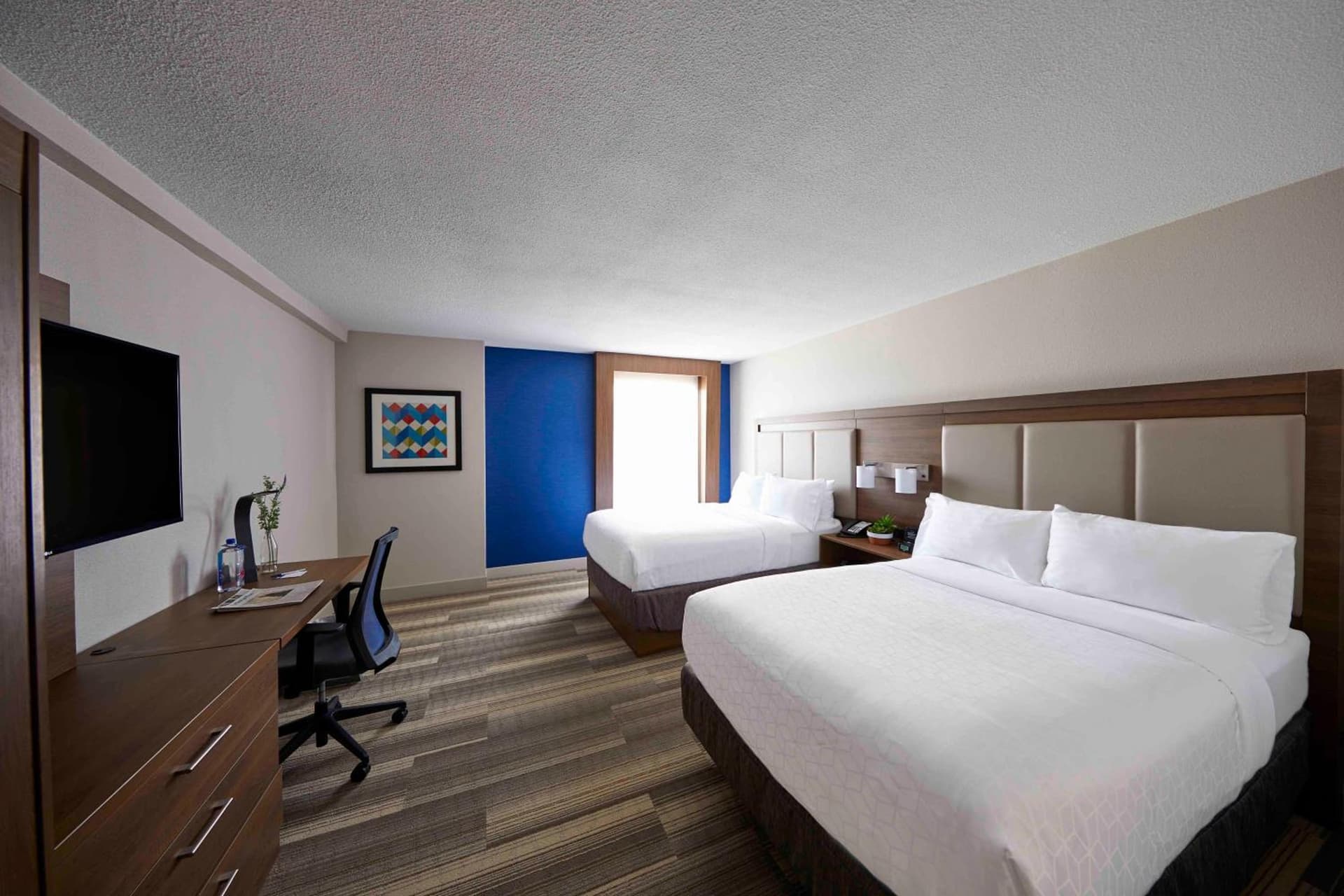 Holiday Inn Express Nashville-Downtown - Broadway by IHG gallery photo in Nashville, TN — image 6