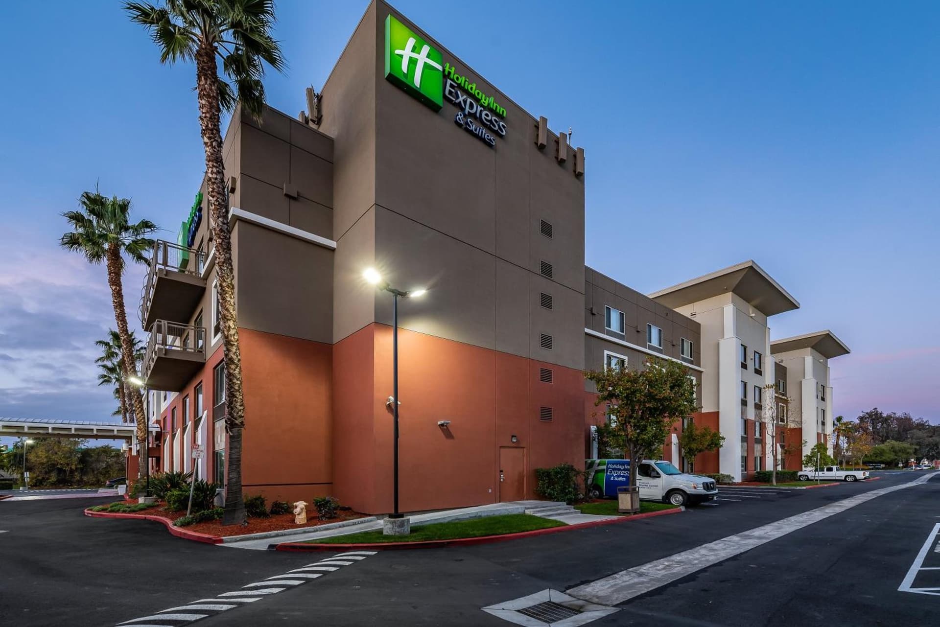 Holiday Inn Express Fremont - Milpitas Central by IHG interior in Fremont, CA — gallery photo 2