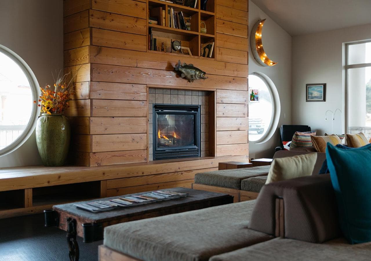 Surftides Hotel property views in Lincoln City, OR — gallery photo 3