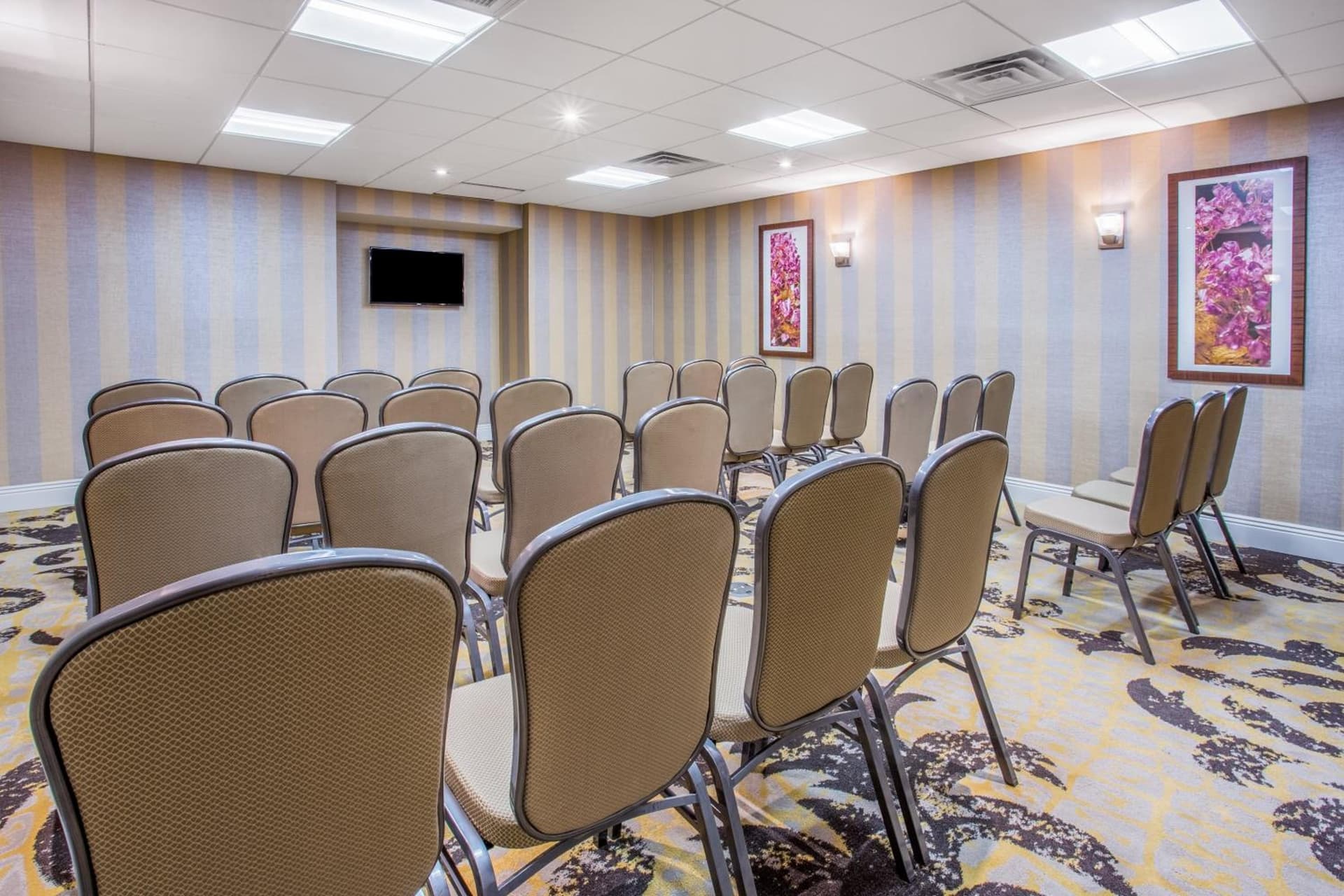 Crowne Plaza Saddle Brook by IHG gallery photo in Saddle Brook — image 11